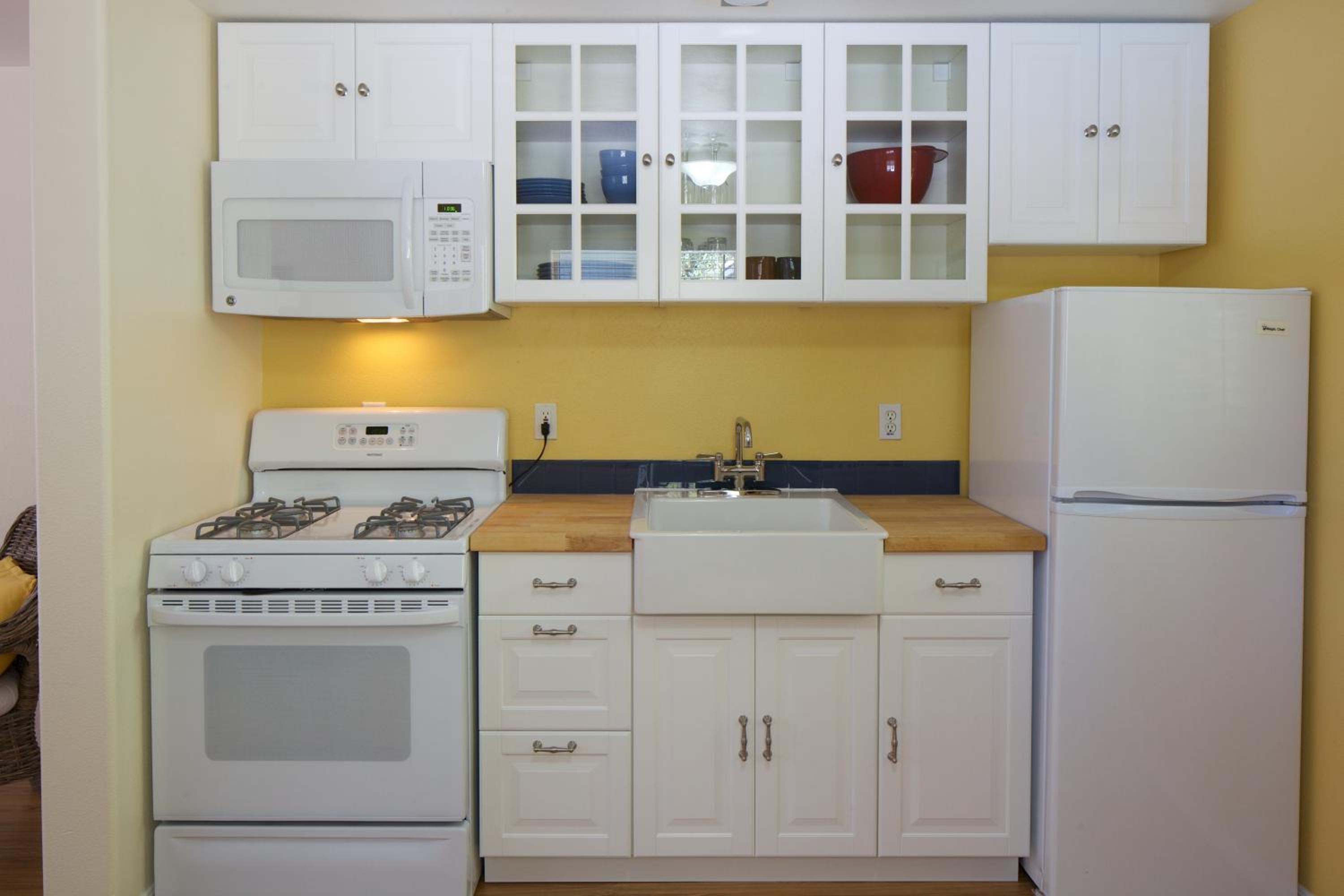 One-Bedroom Cottage with Kitchen photo 2
