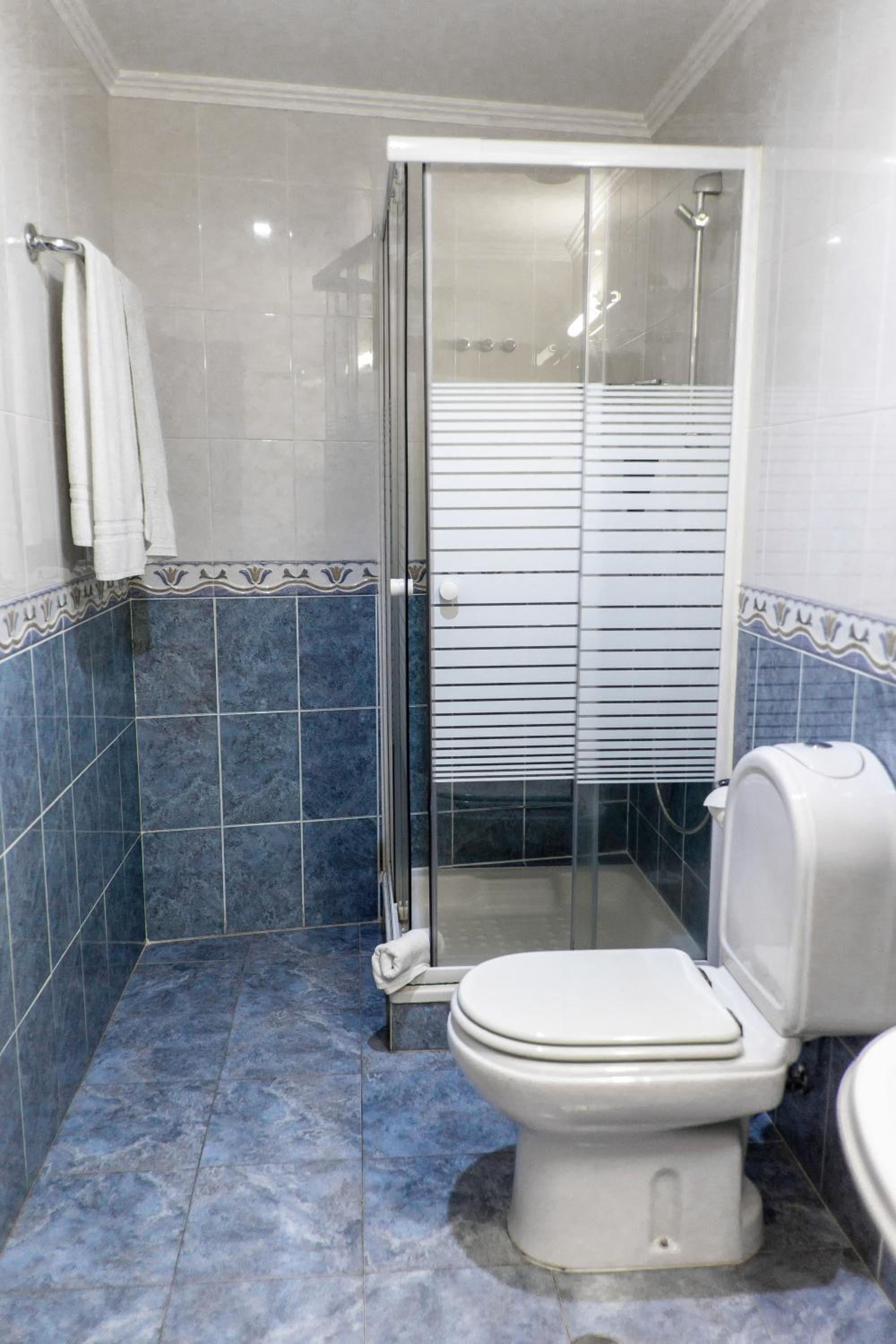 Suite - Photo 2