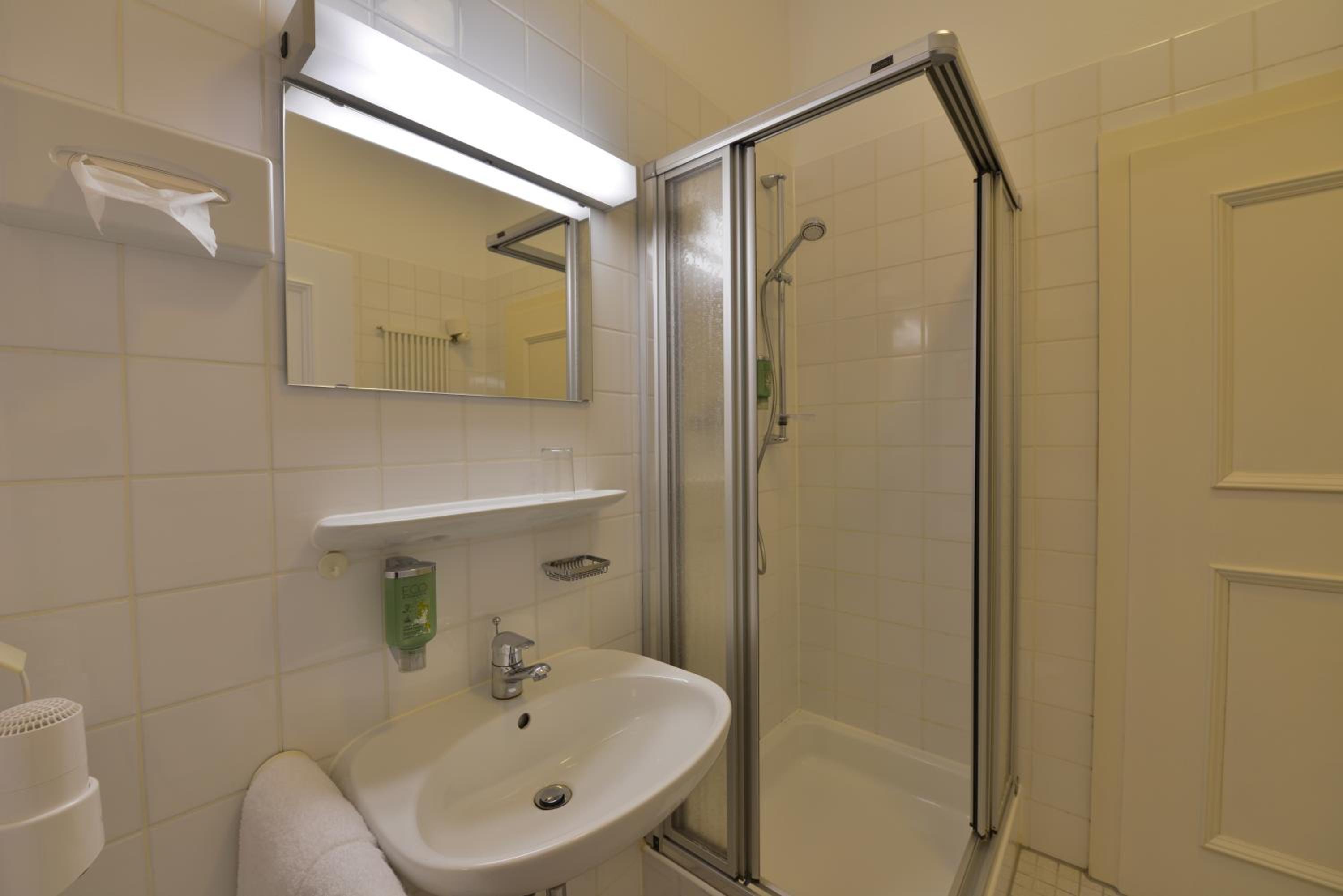 Single Room photo 3