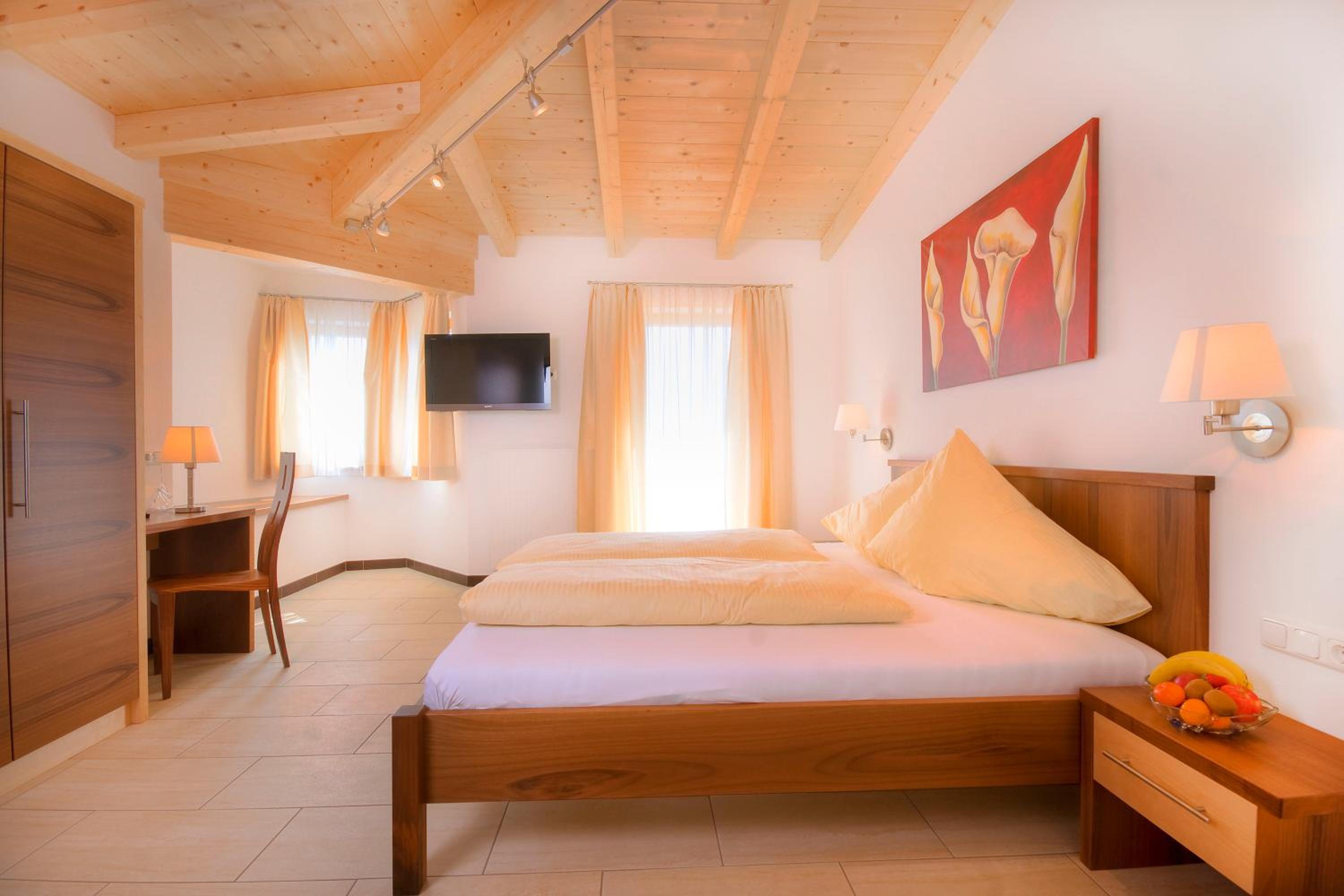 Comfort Double Room with Balcony - Photo 1