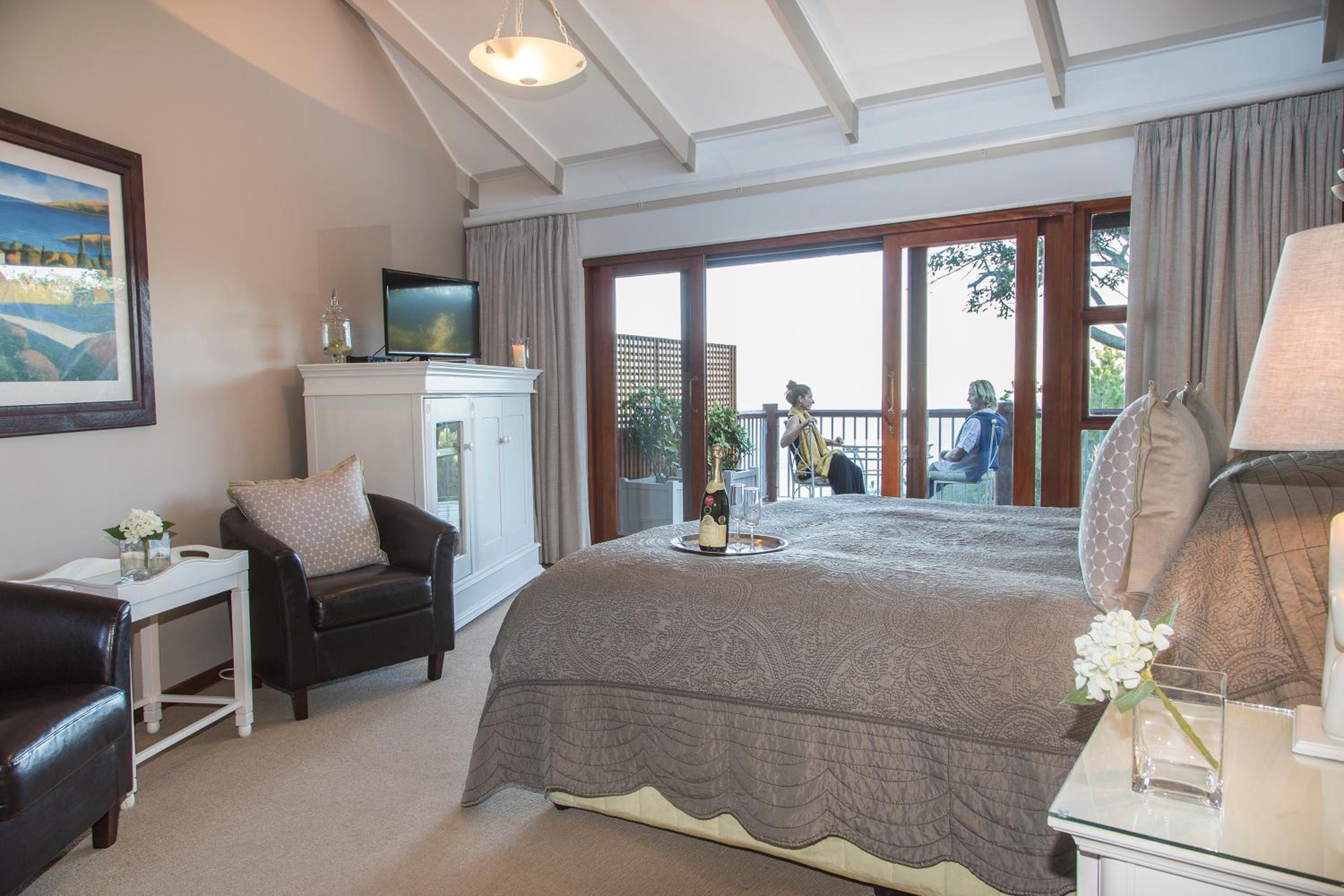 Luxury King or Twin Room with Sea View - Photo 1
