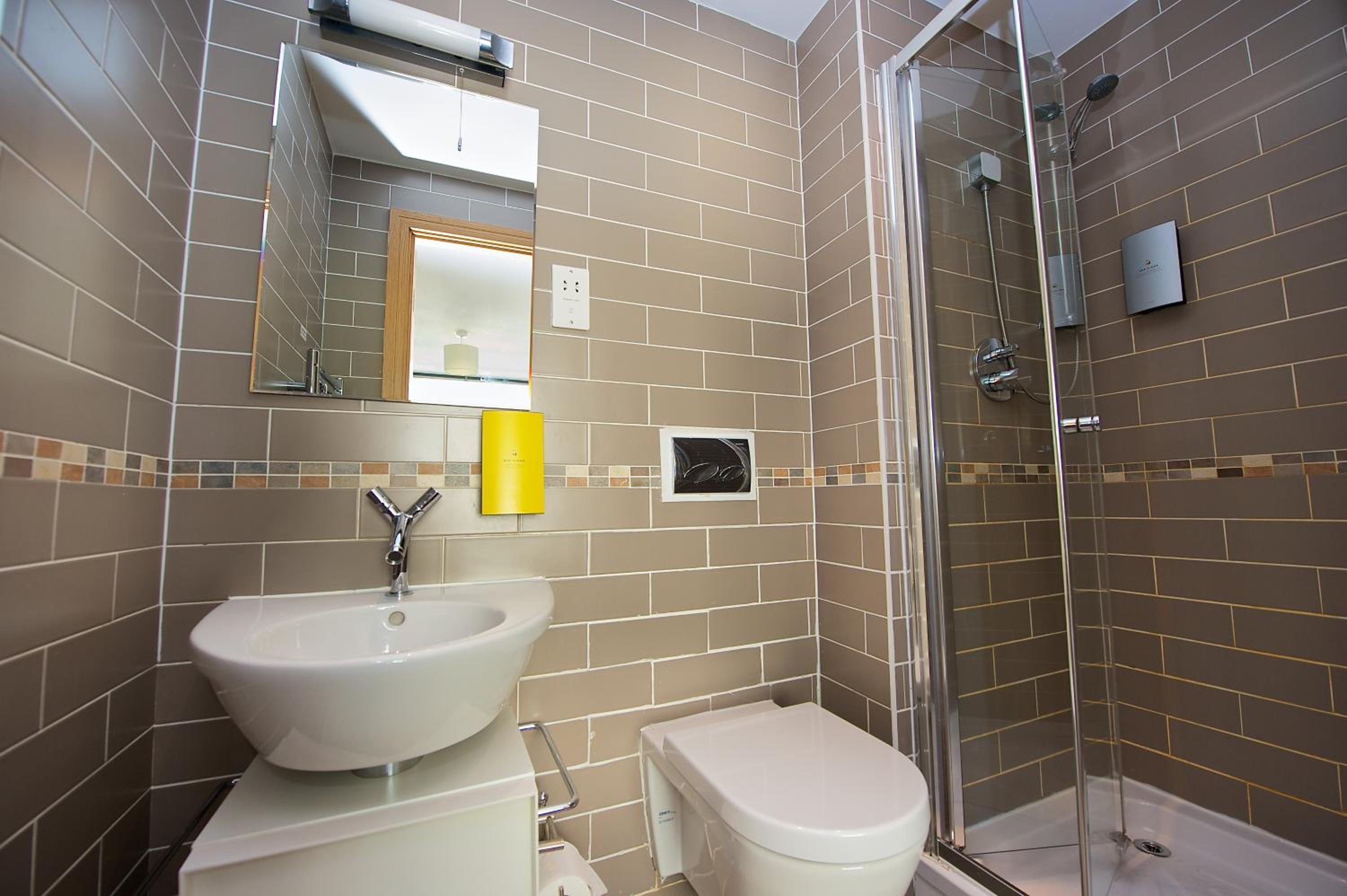 One-Bedroom Apartment - Photo 5