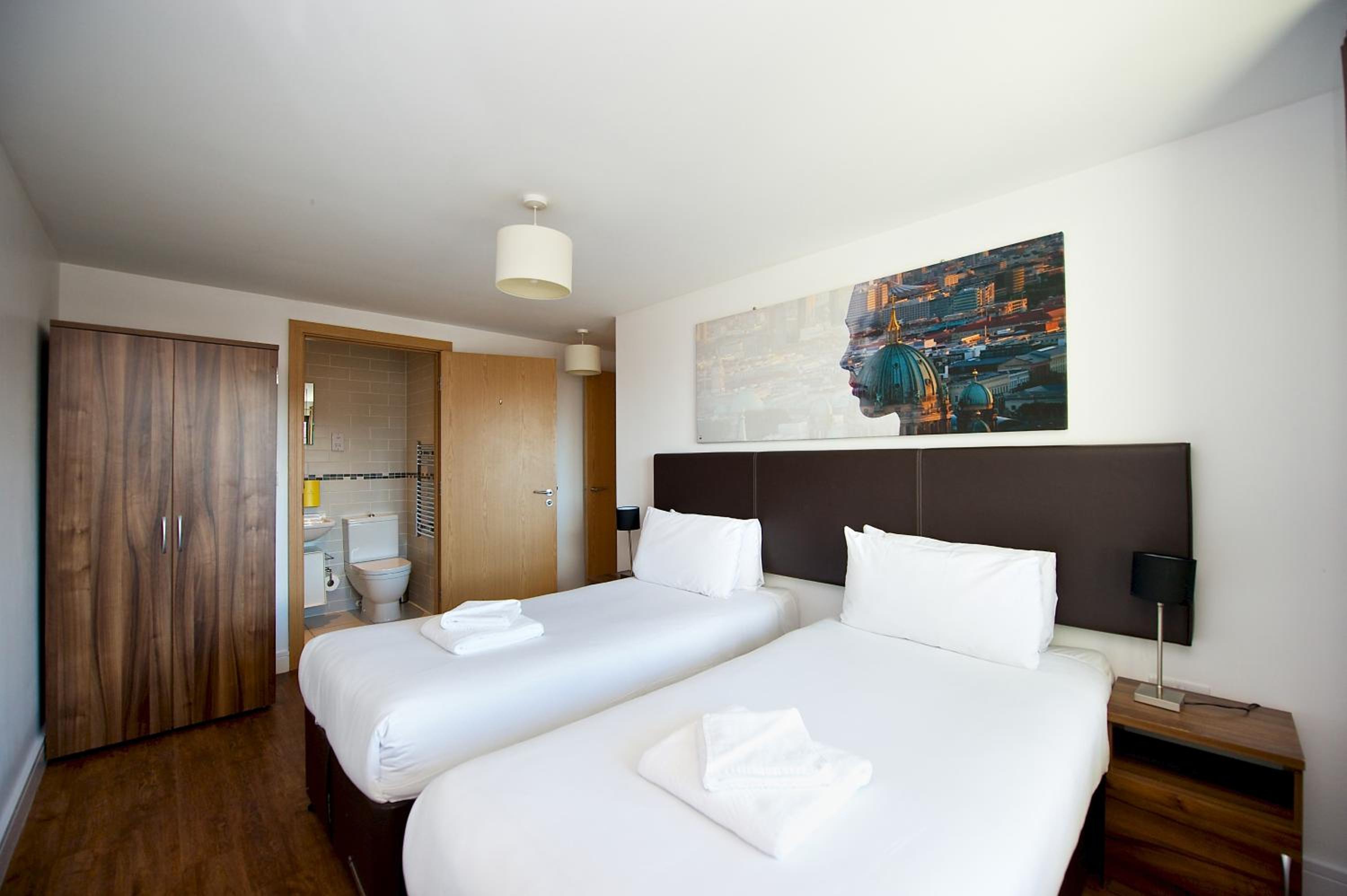 Standard Two-Bedroom Apartment - Photo 6