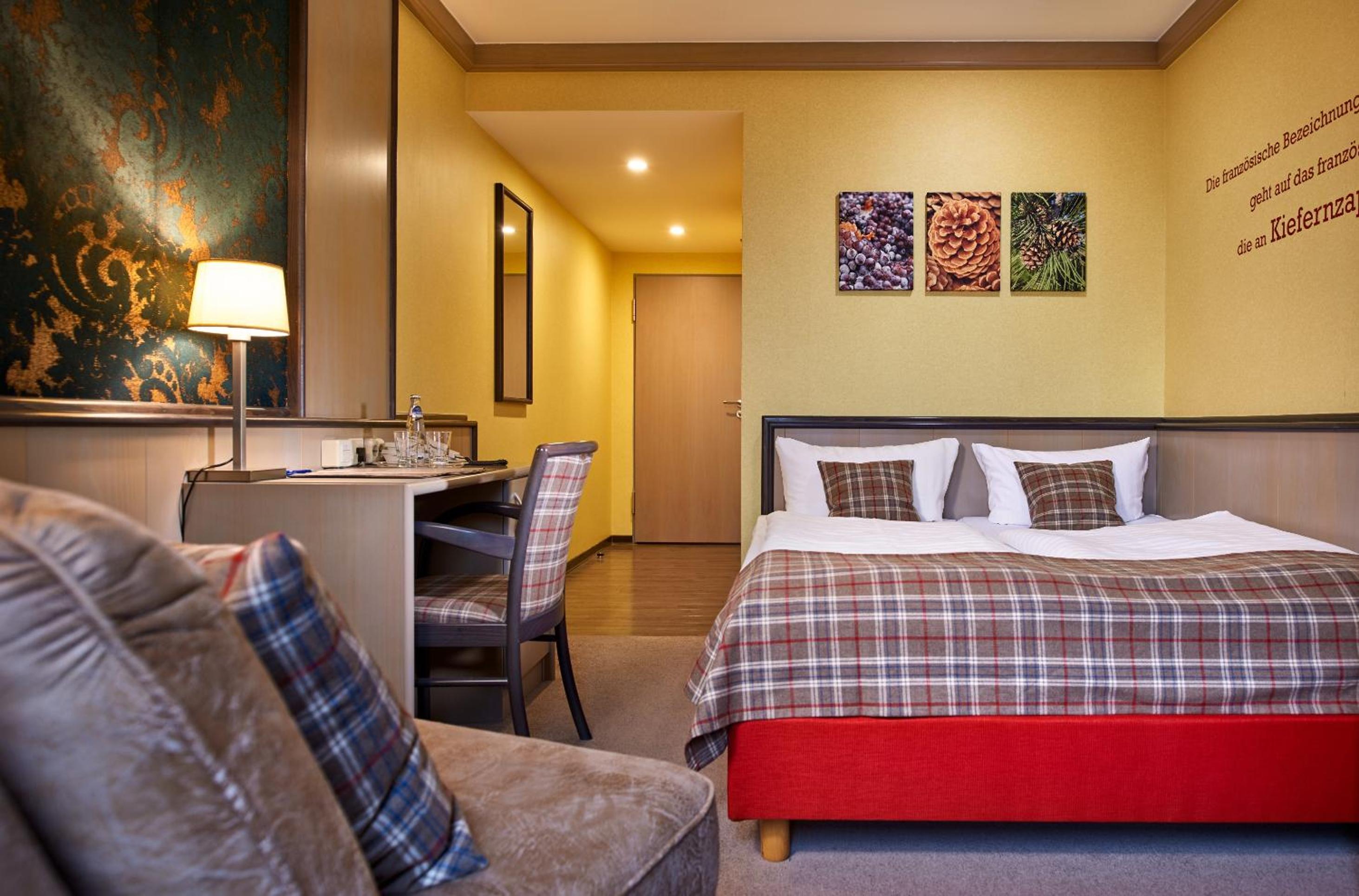 Queen Room