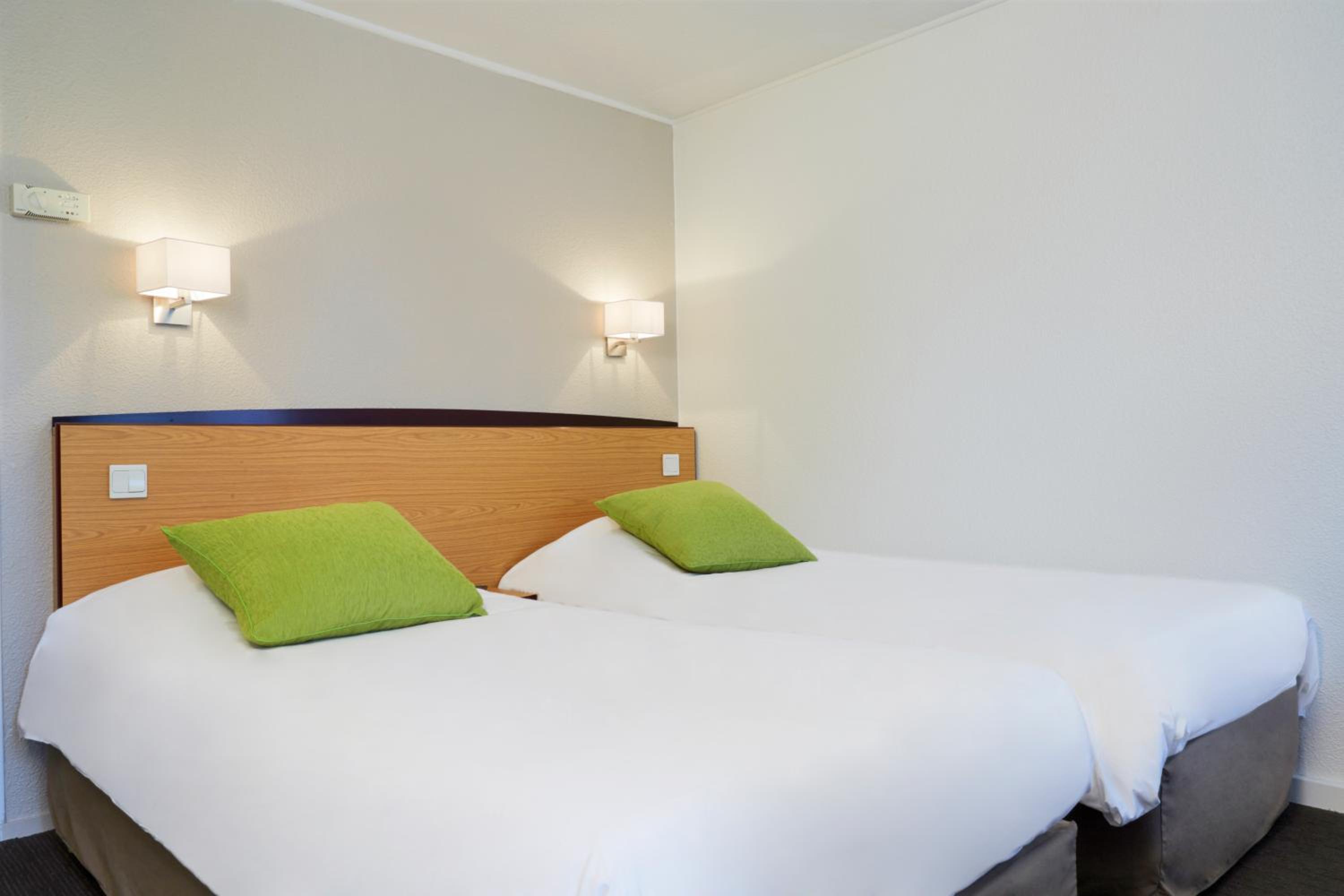 Twin Room - Photo 1