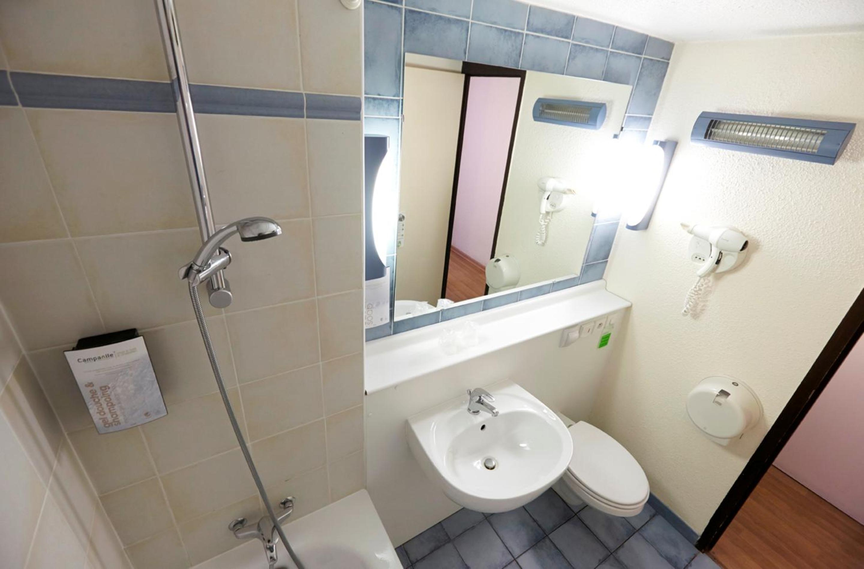 Double Room - Photo 10
