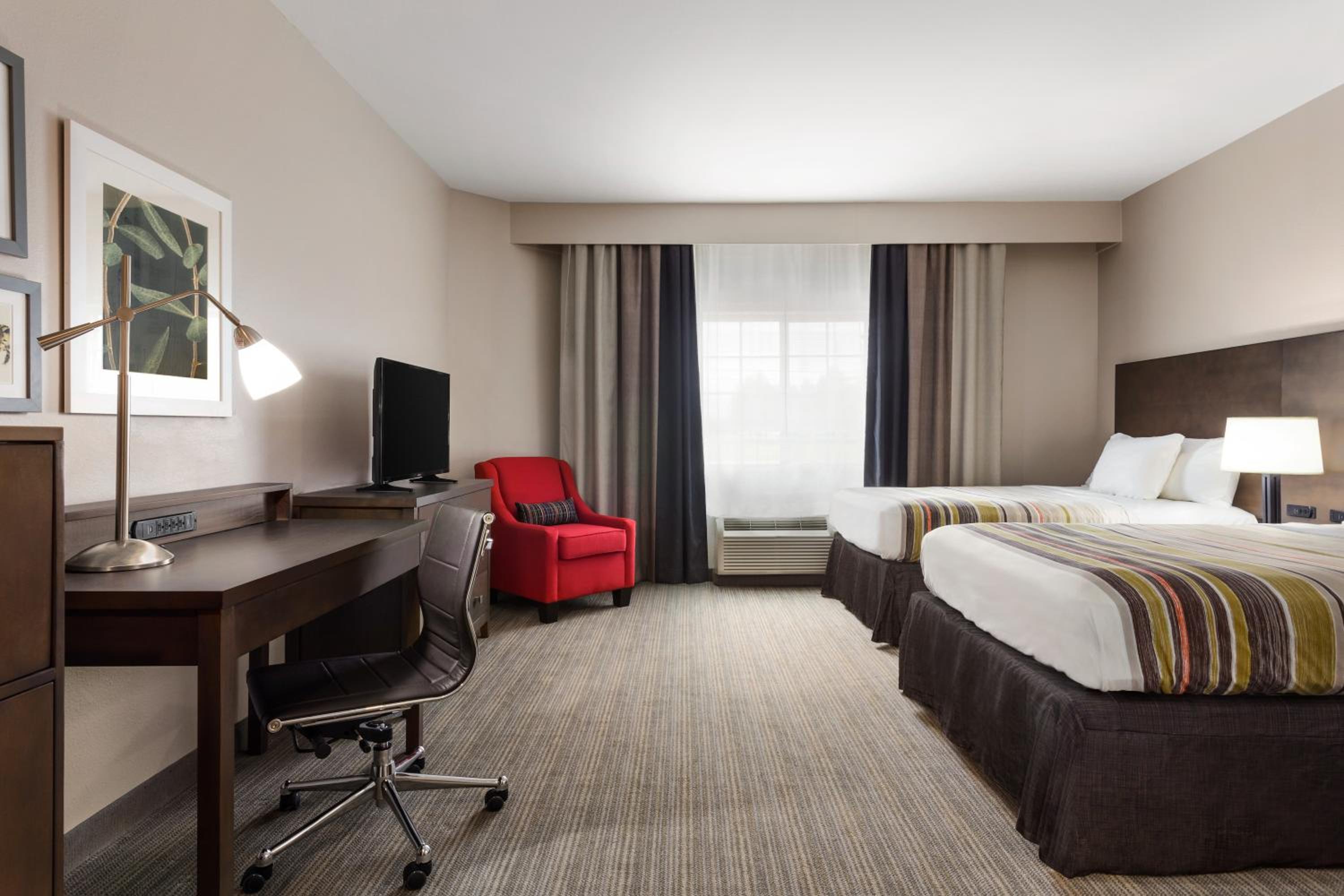 Double Room with Two Double Beds - Non-Smoking - Photo 1