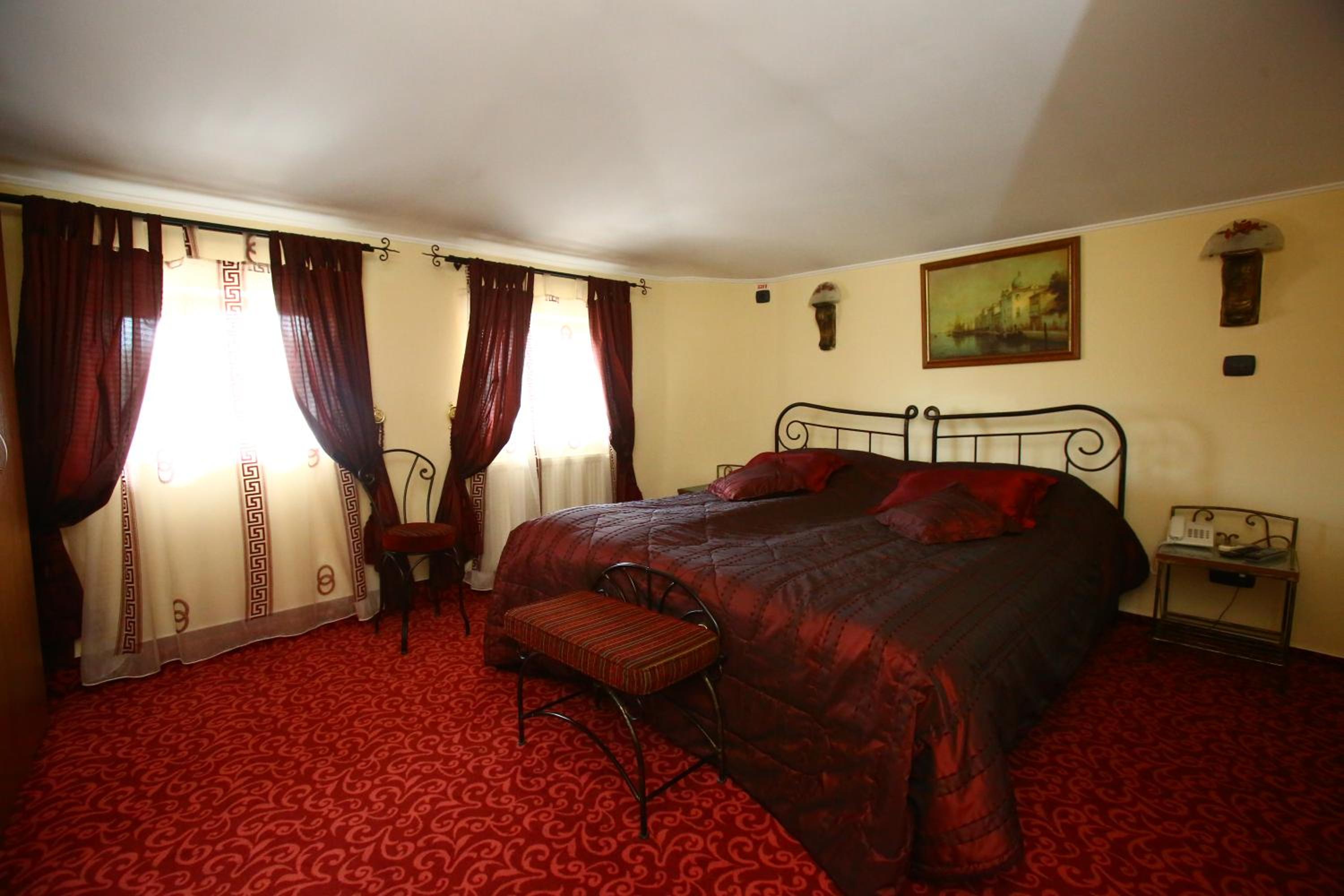 Double or Twin Room photo 1