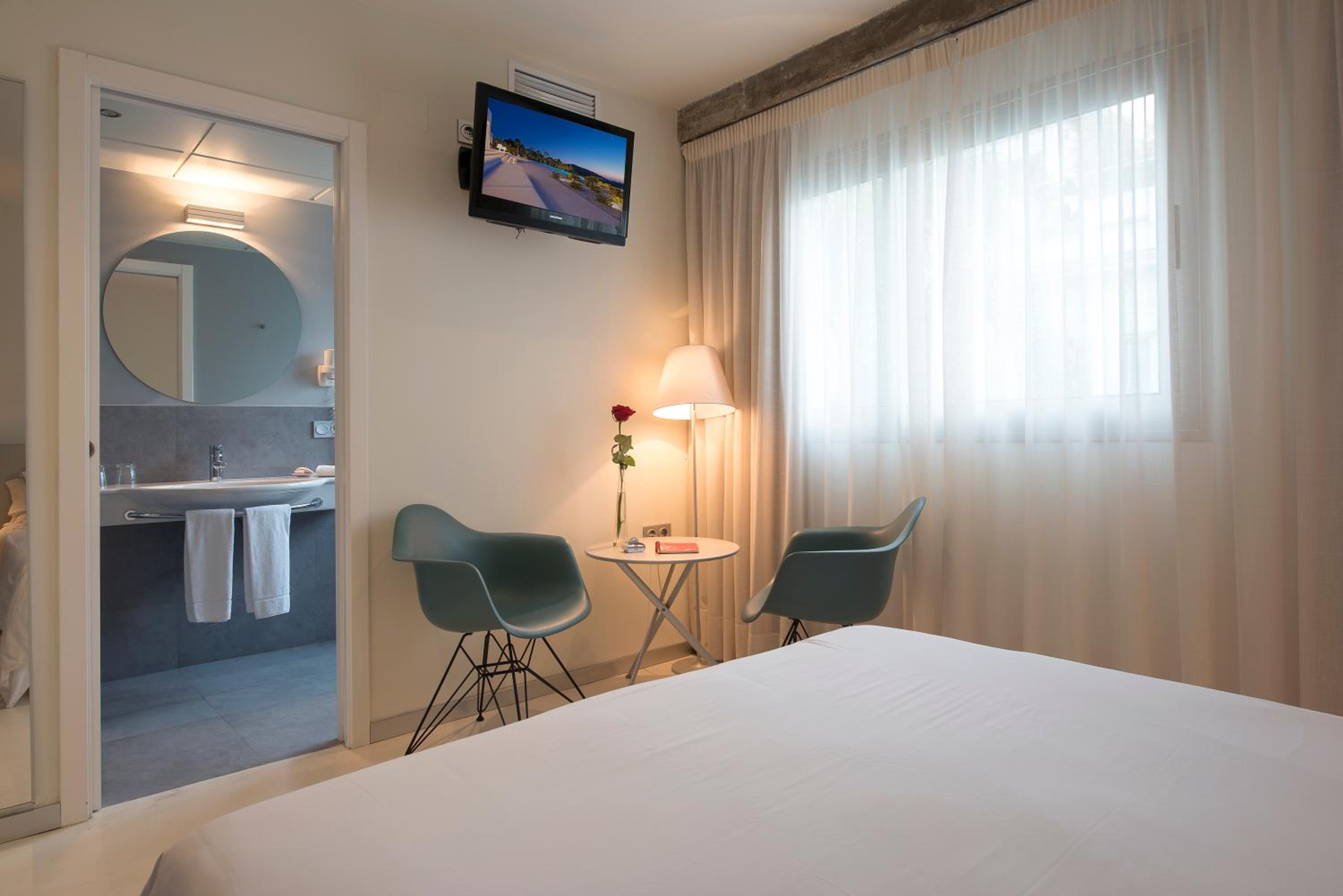 Superior Double or Twin Room photo 3