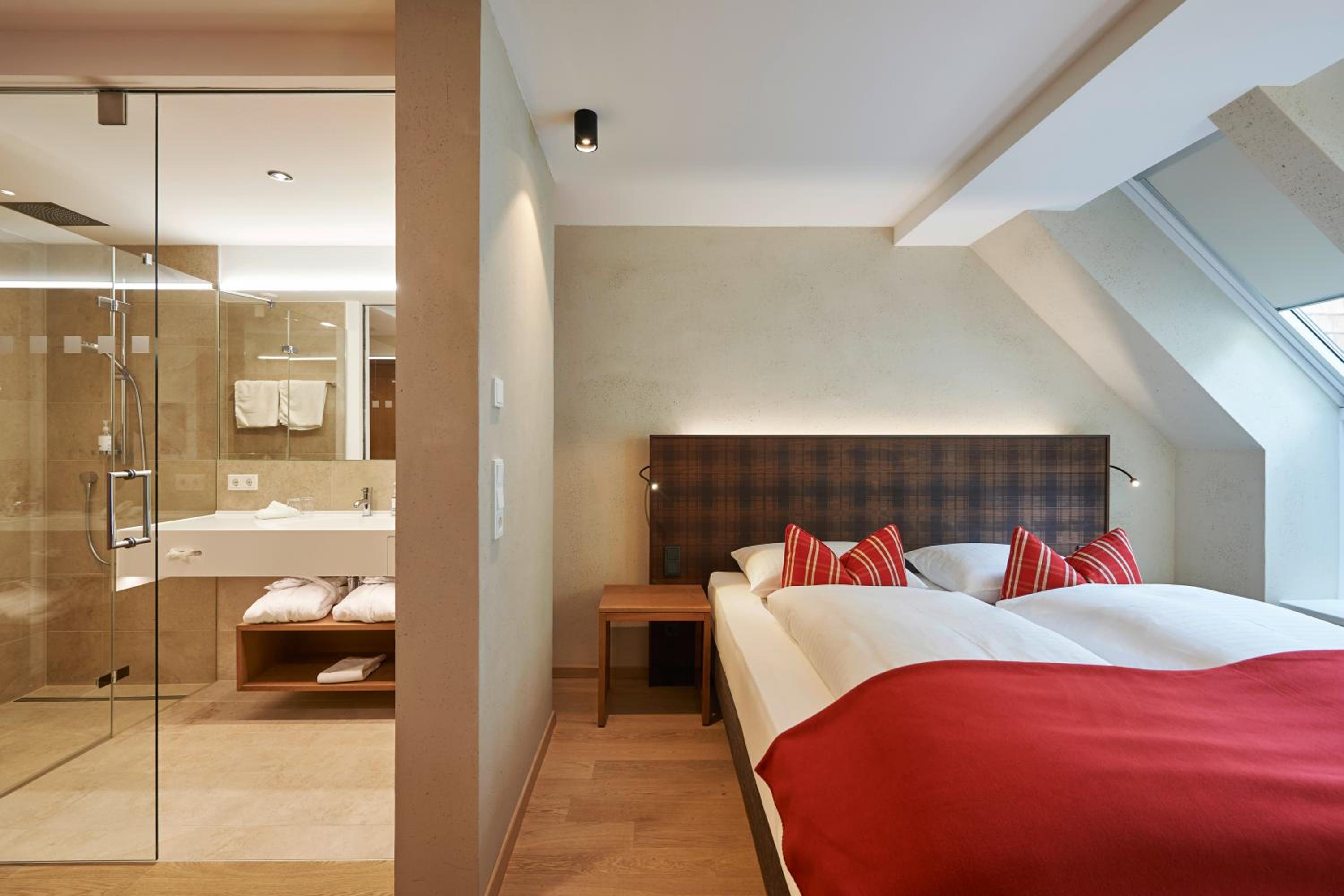 Deluxe Double Room - Photo 1