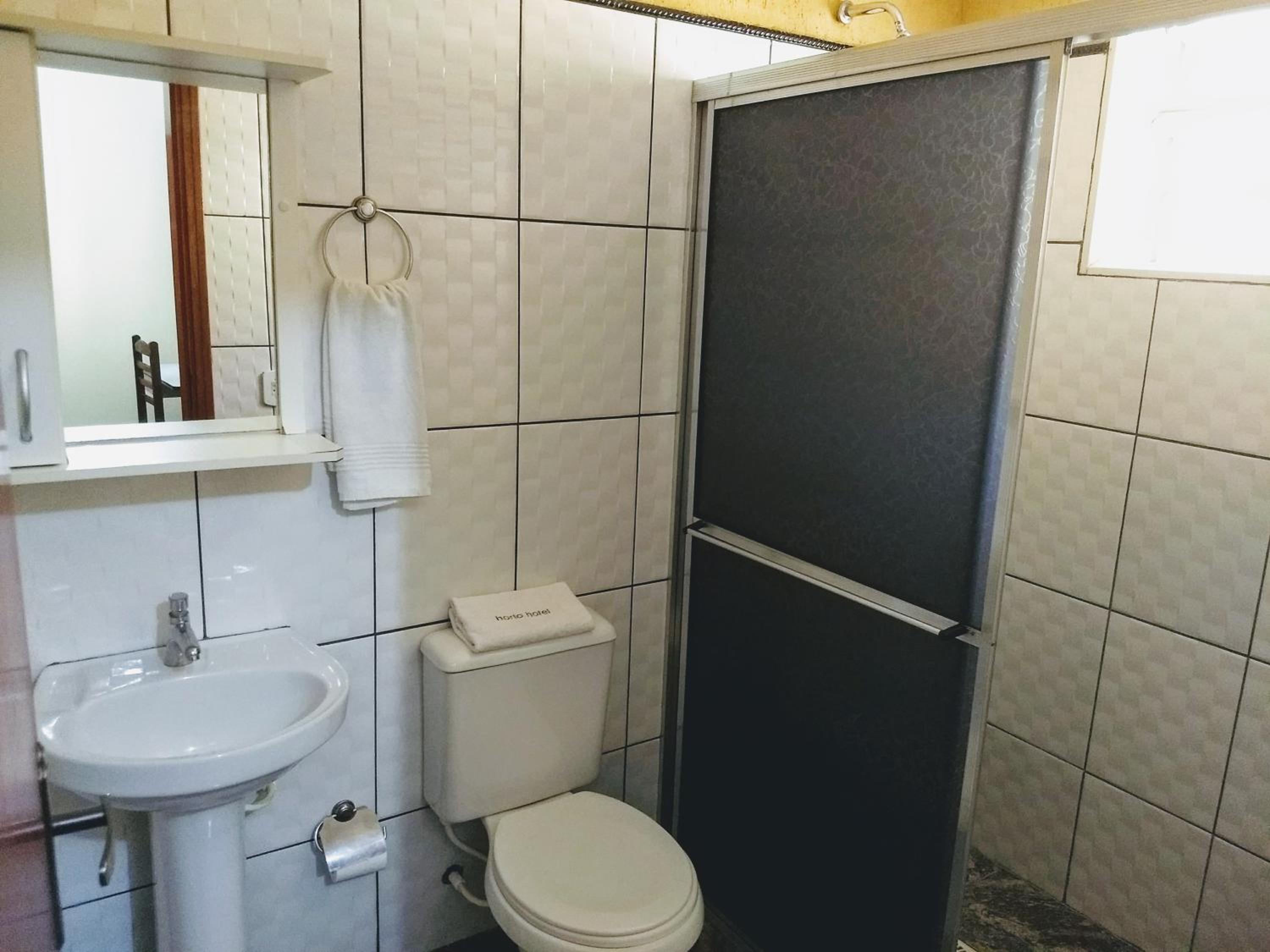 Single Room with Bathroom photo 2