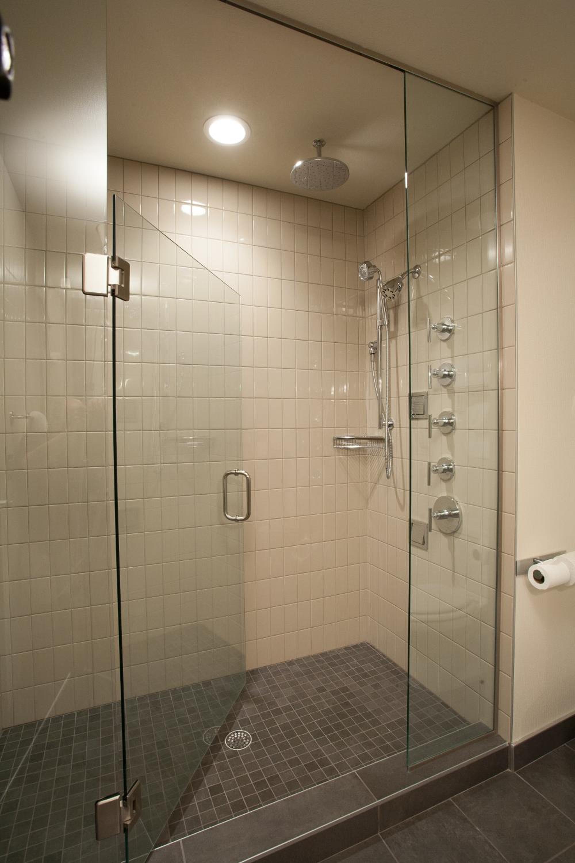 Two Queen Suite - Non-Smoking, photo 7