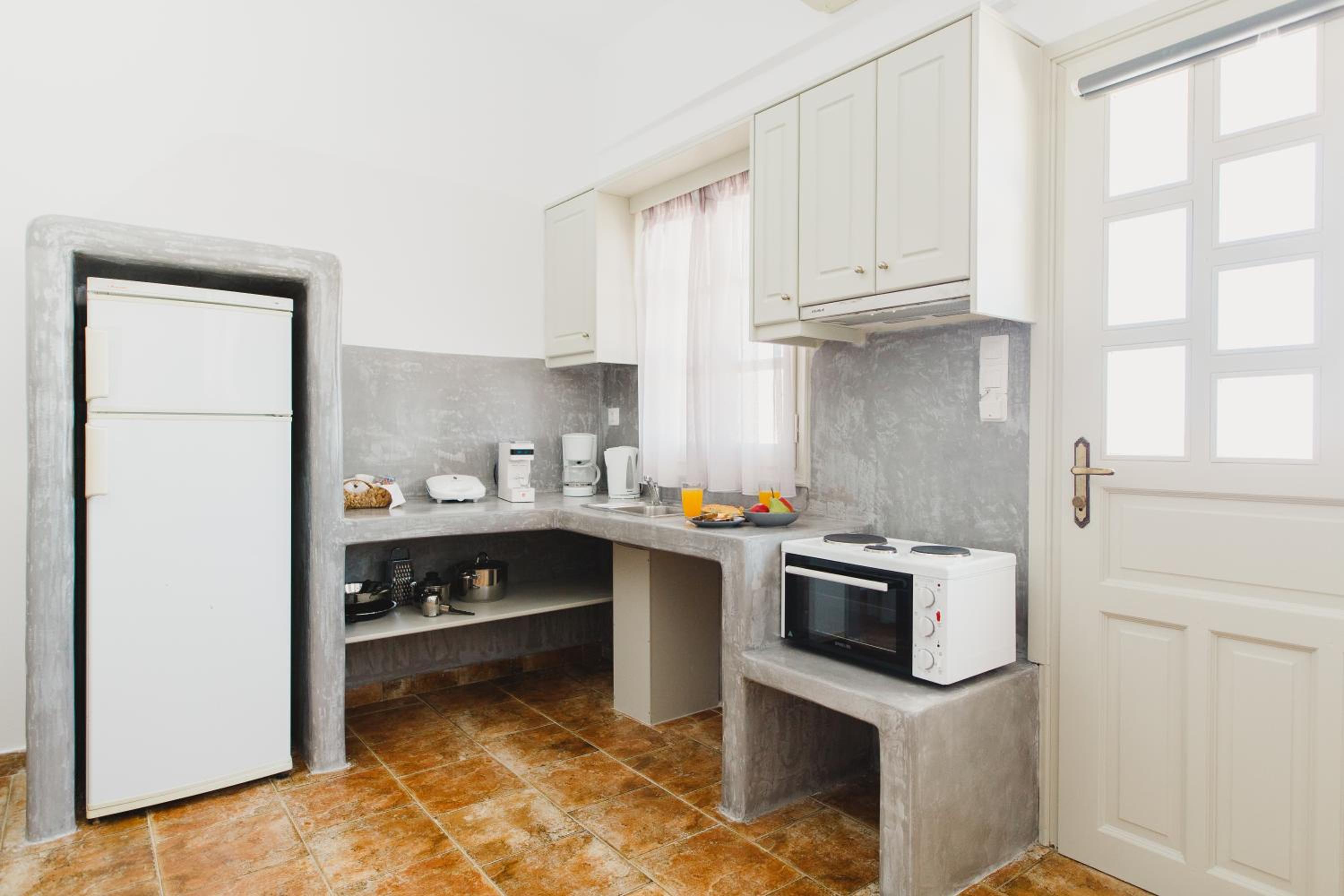 Family Studio - Photo 12