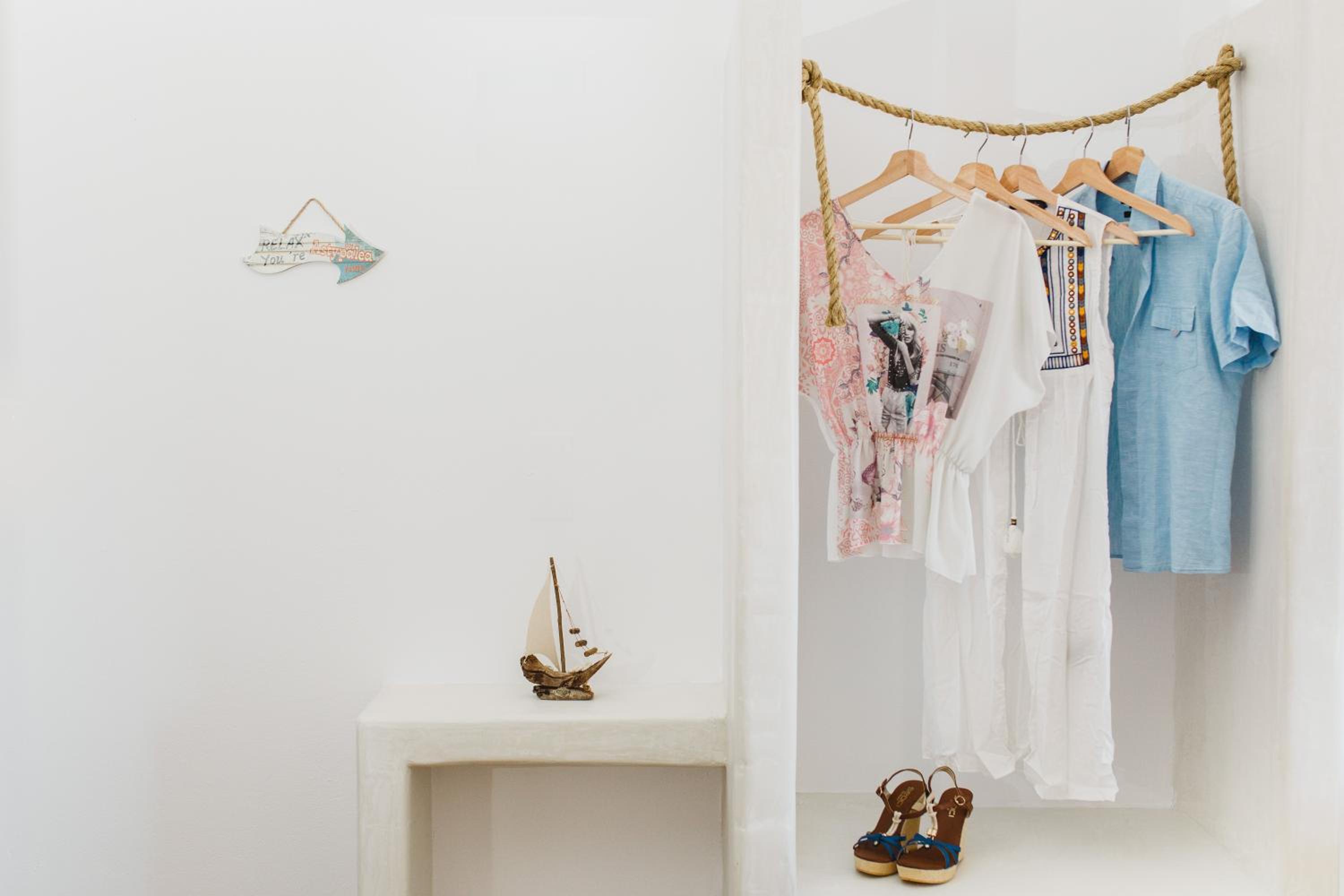 Family Studio - Photo 11