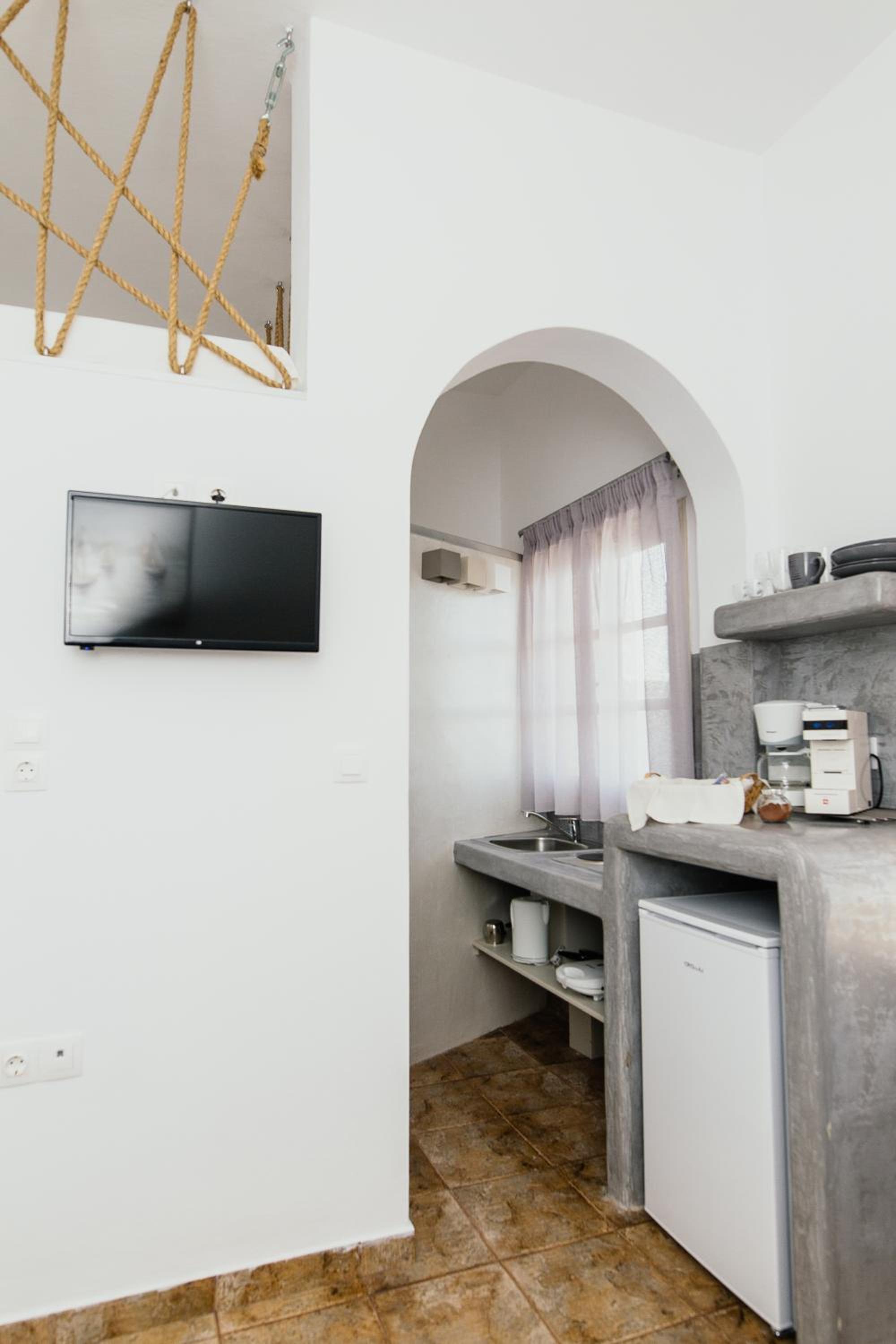 Standard Studio - Photo 37