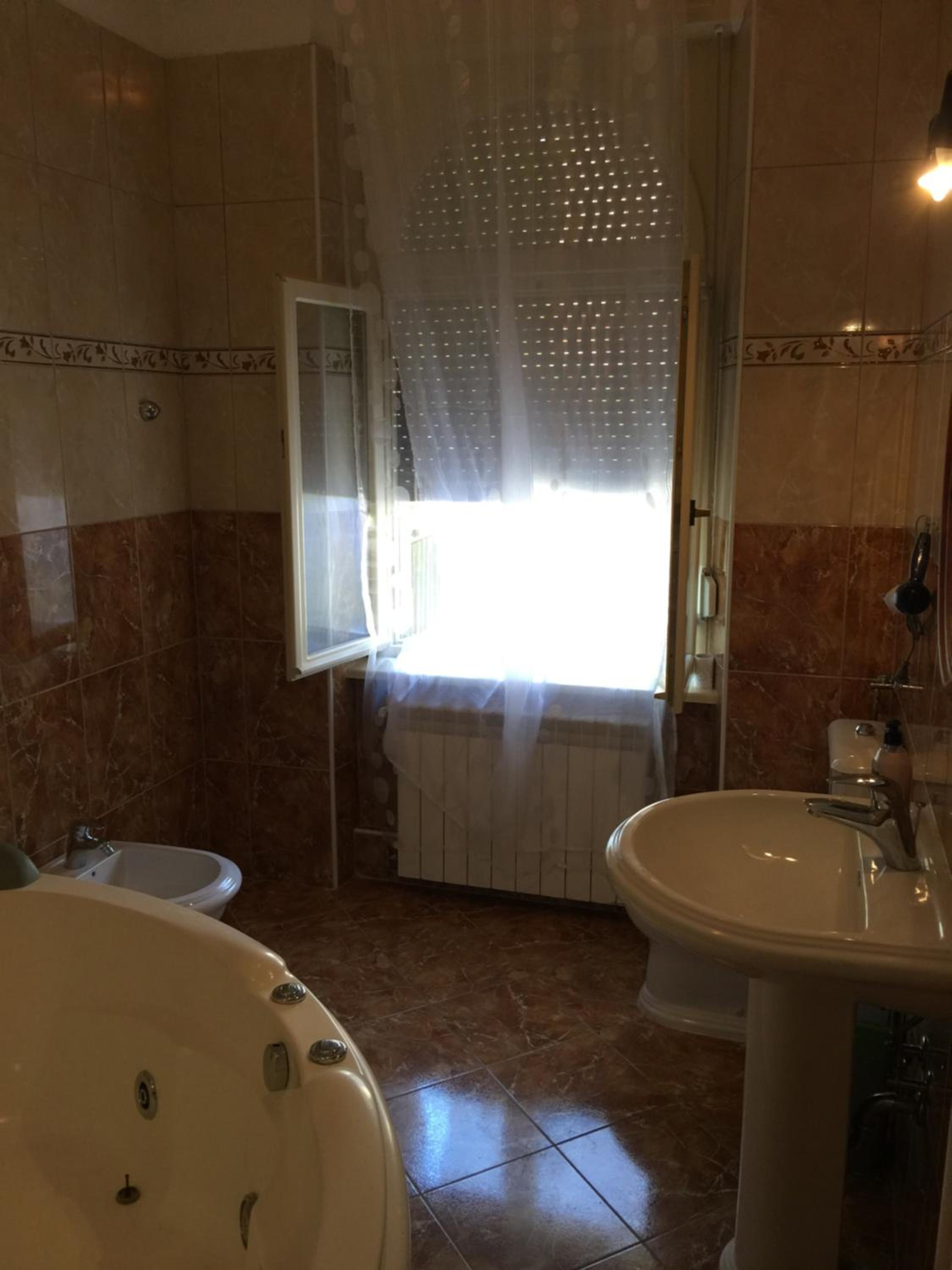 Quadruple Room with Shared Bathroom photo 1