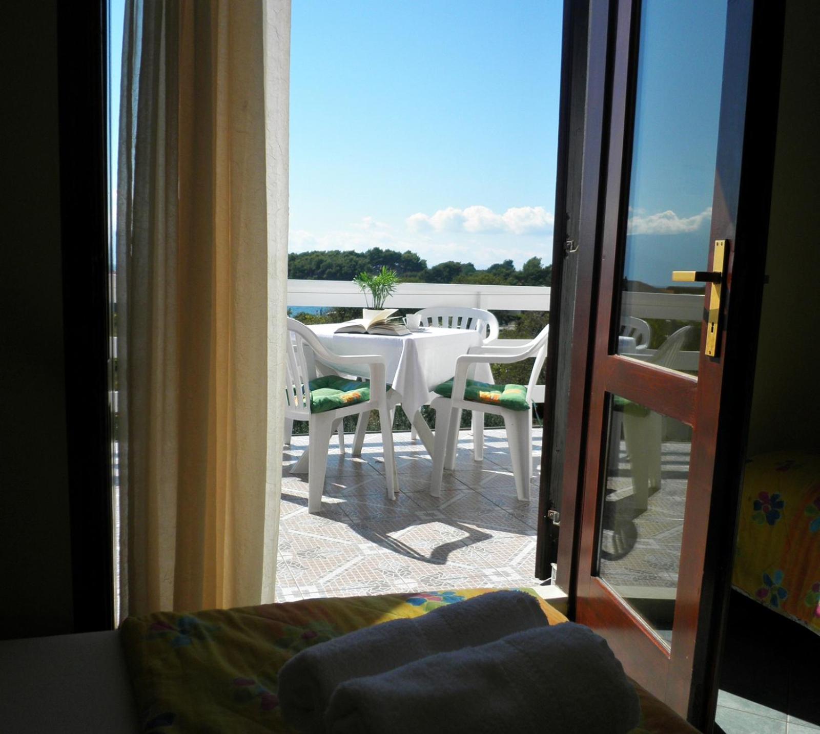 Studio Apartment with Sea View