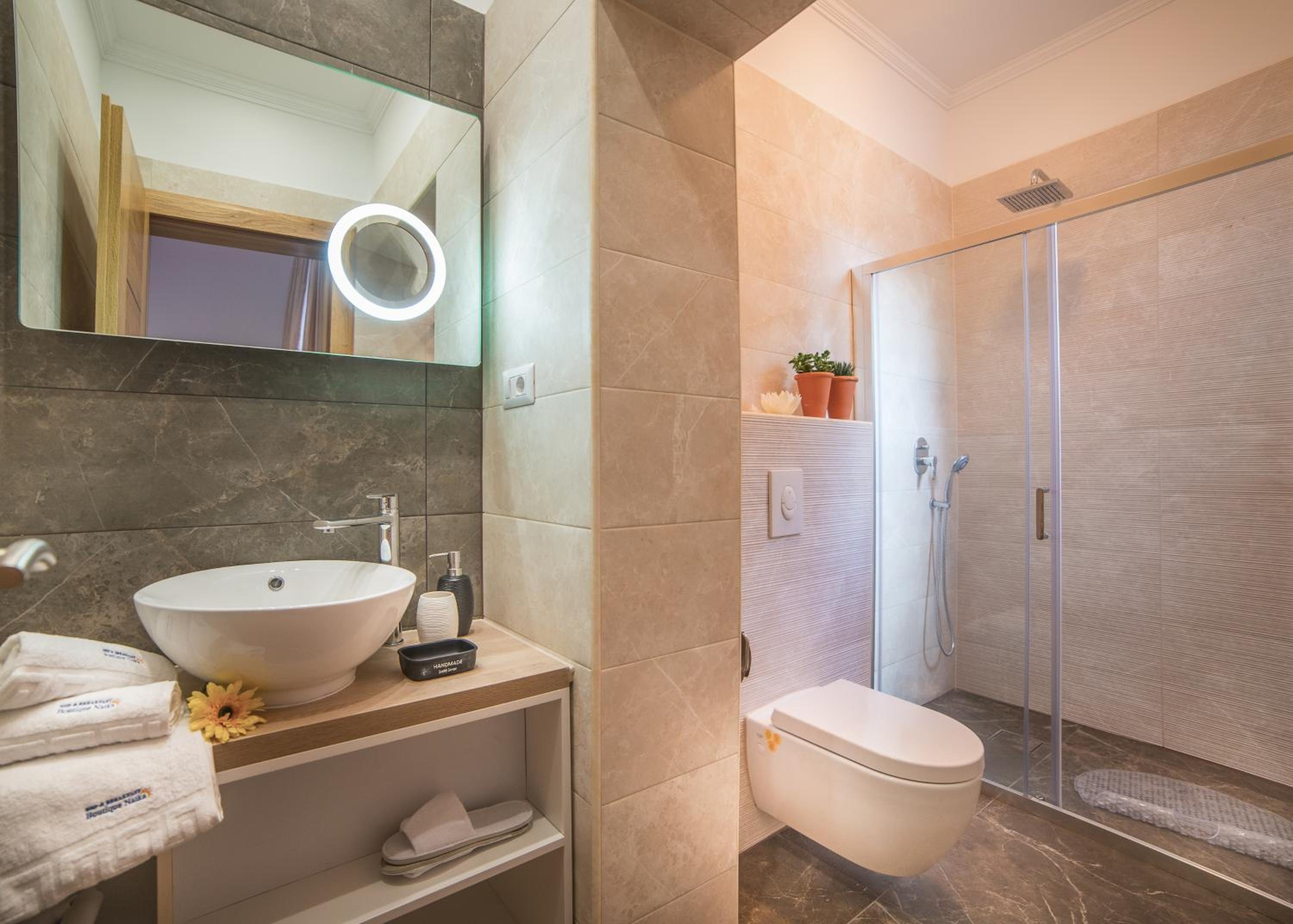 Deluxe Double Room - Photo 2