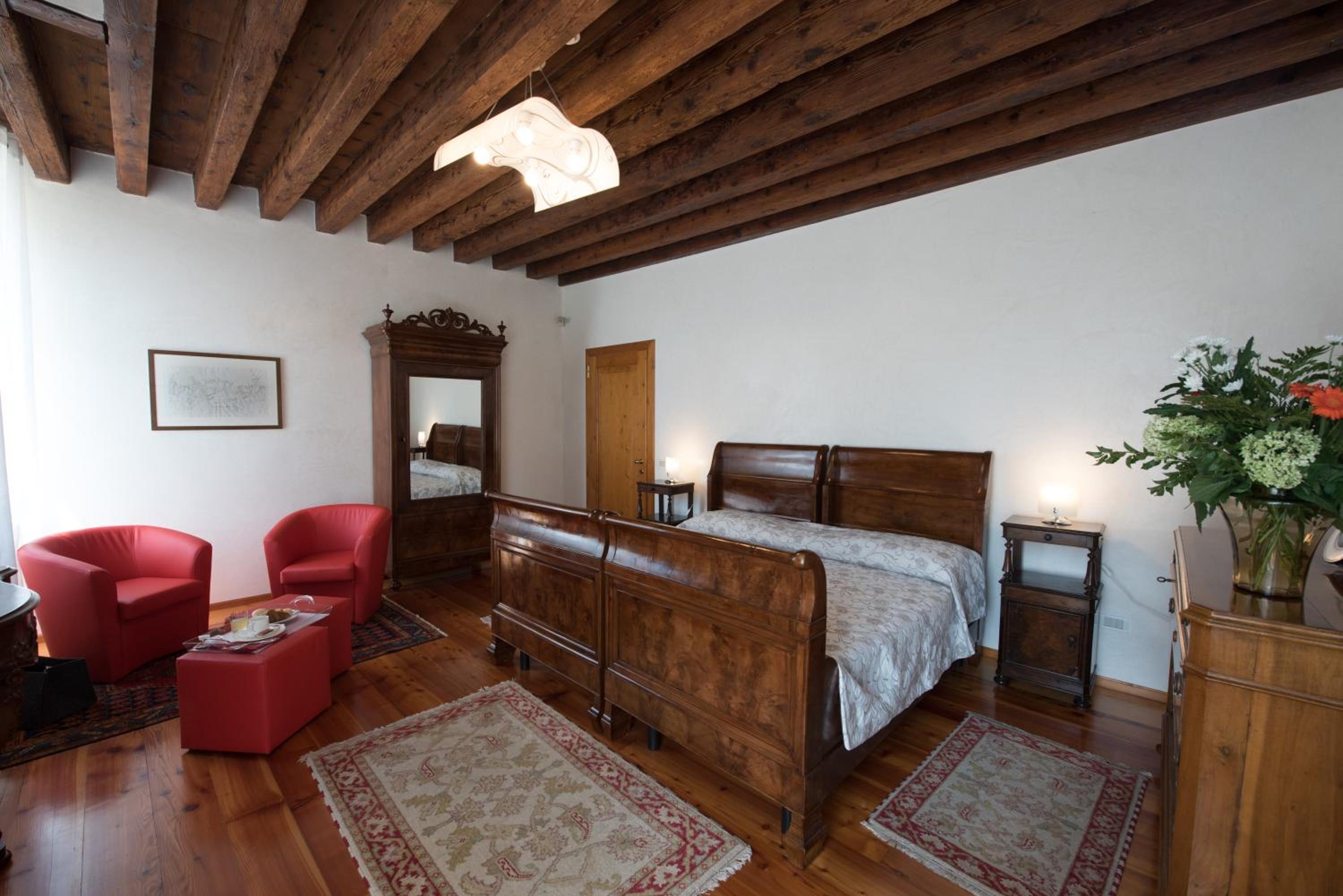 Superior Twin Room with Garden View photo 1