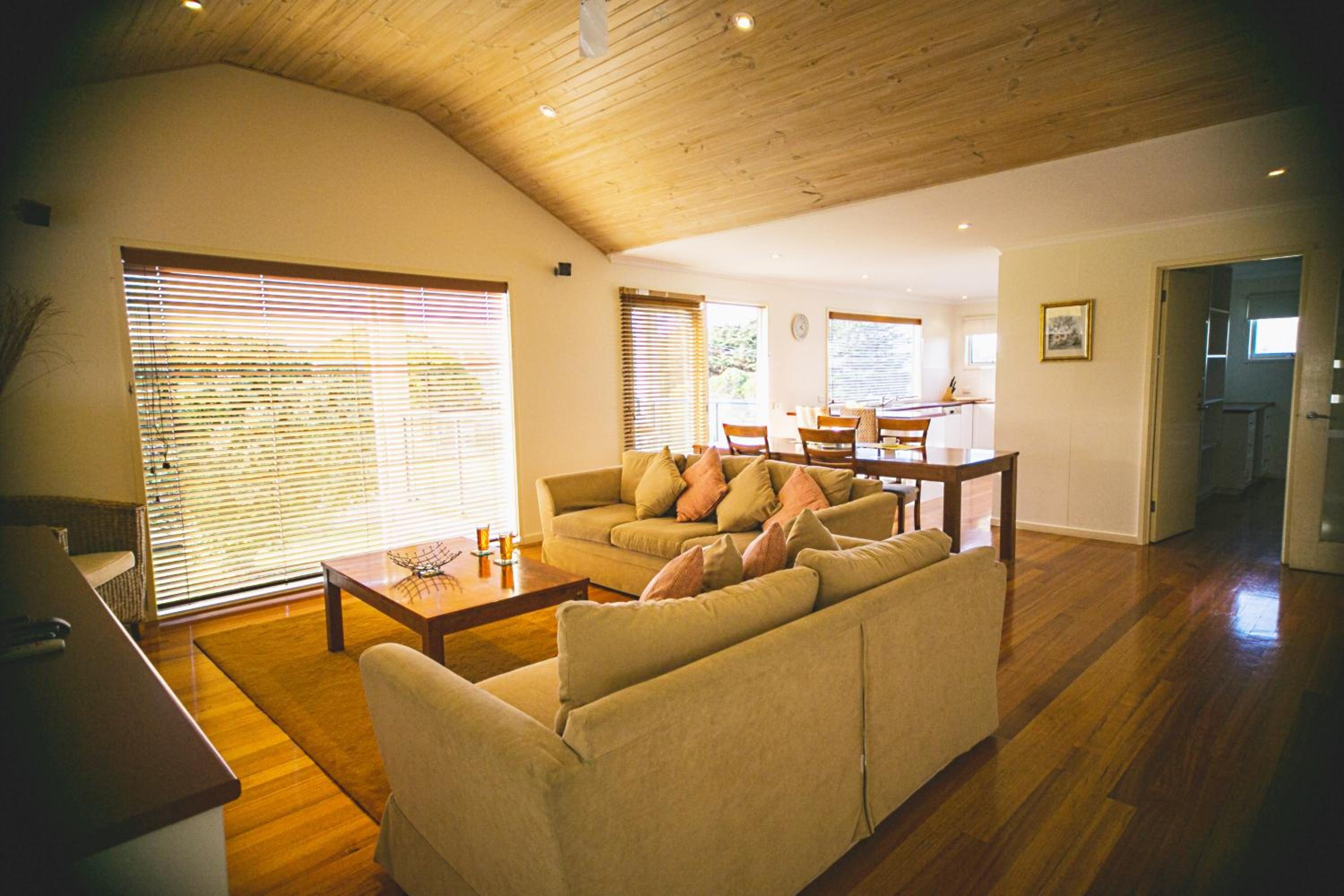 Two-Bedroom Penthouse with Sea View
