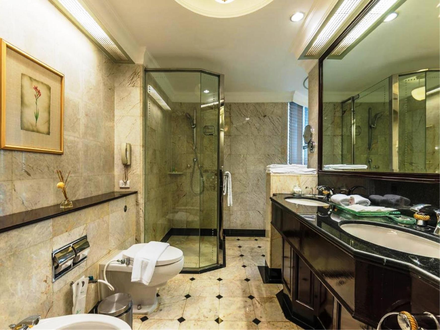 Deluxe Suite photo 3