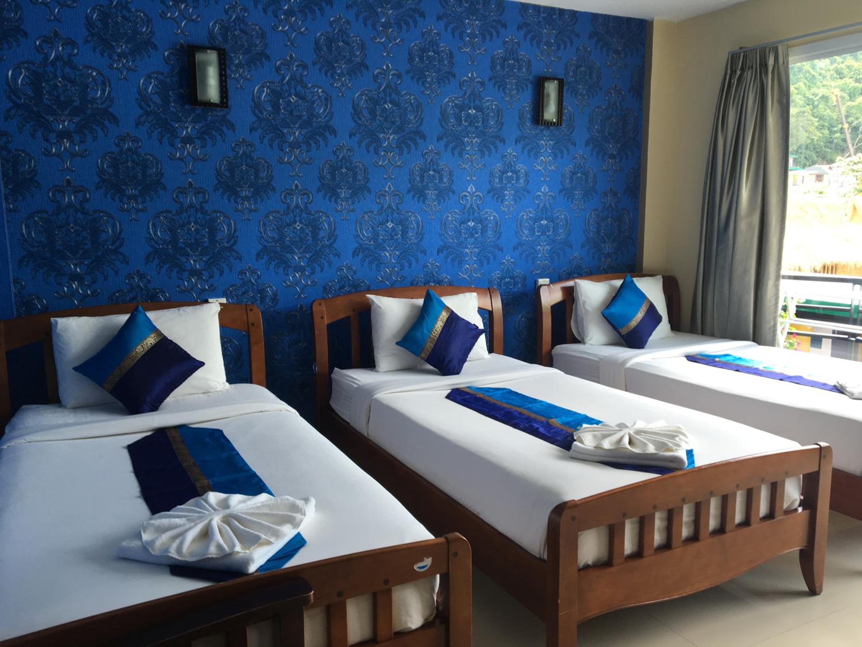 Triple Room with Balcony - Photo 6