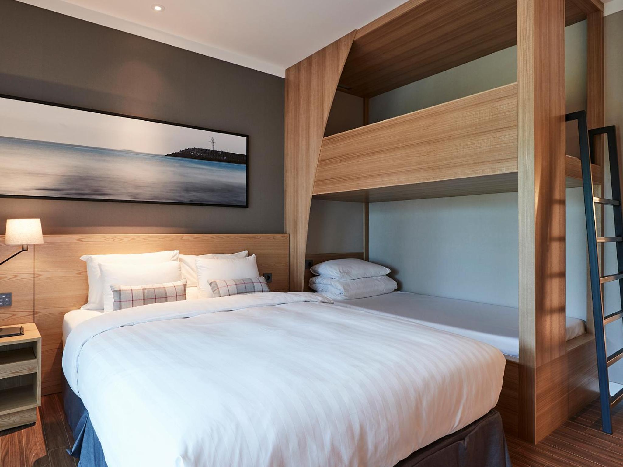 Family Terrace Room with Bunk Bed - Photo 1