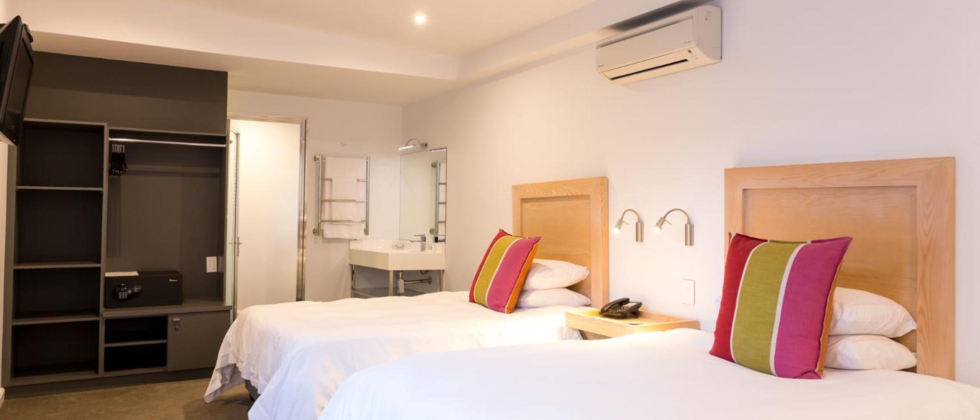 Deluxe Double Room photo 3
