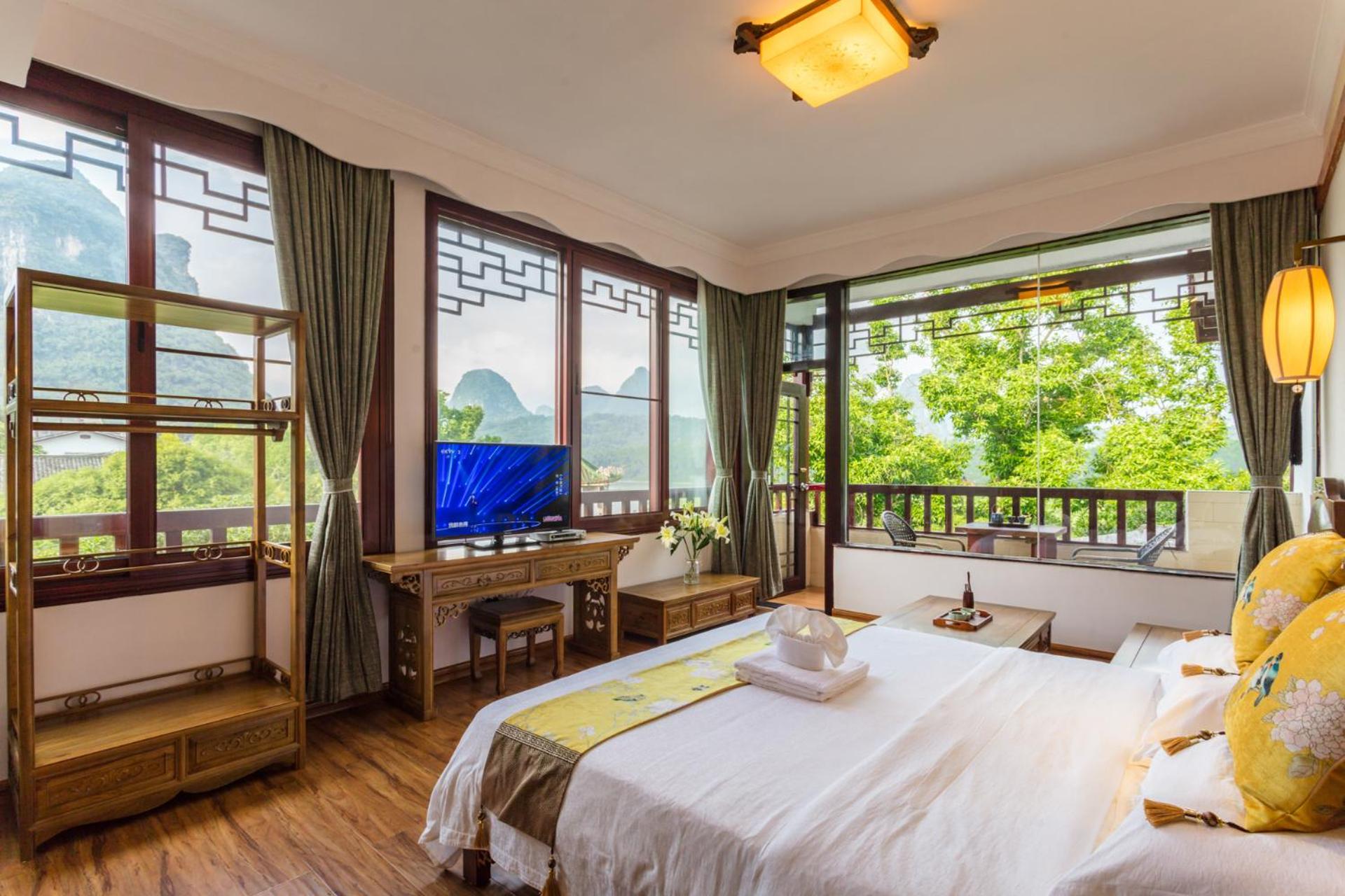 Deluxe Double Room with River View photo 1