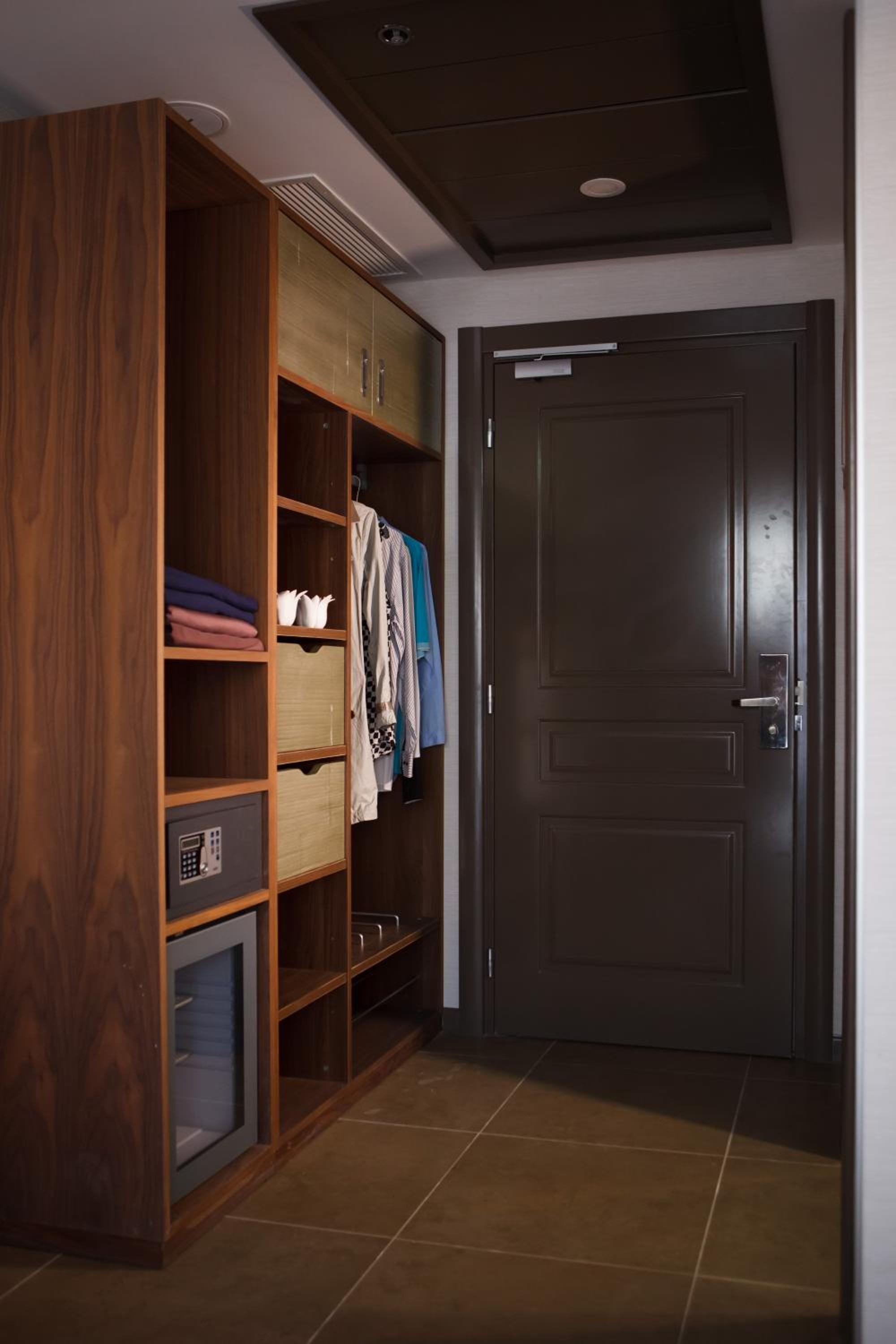 Standard Single Room Side View