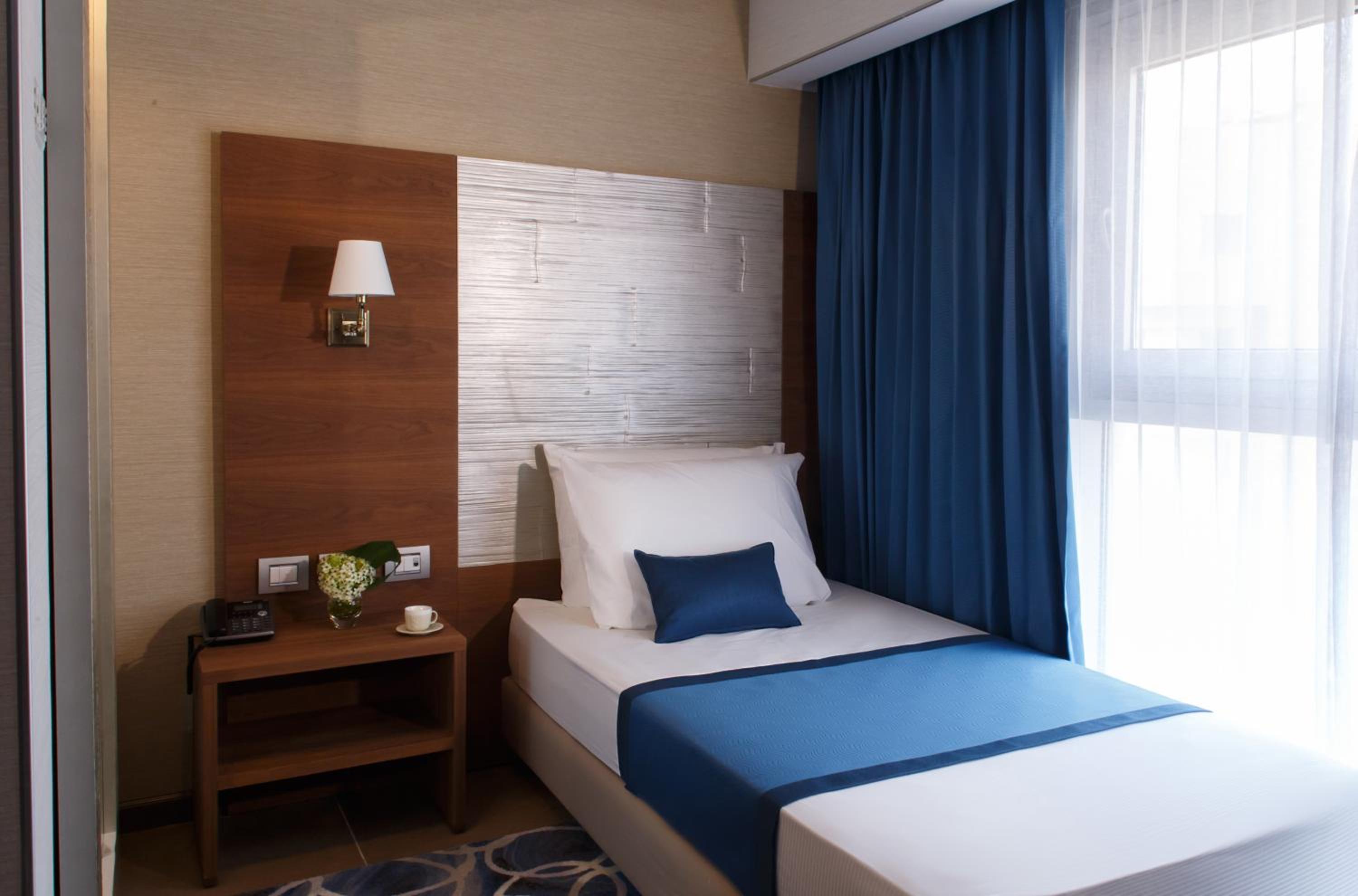 Standard Single Room Side View photo 2
