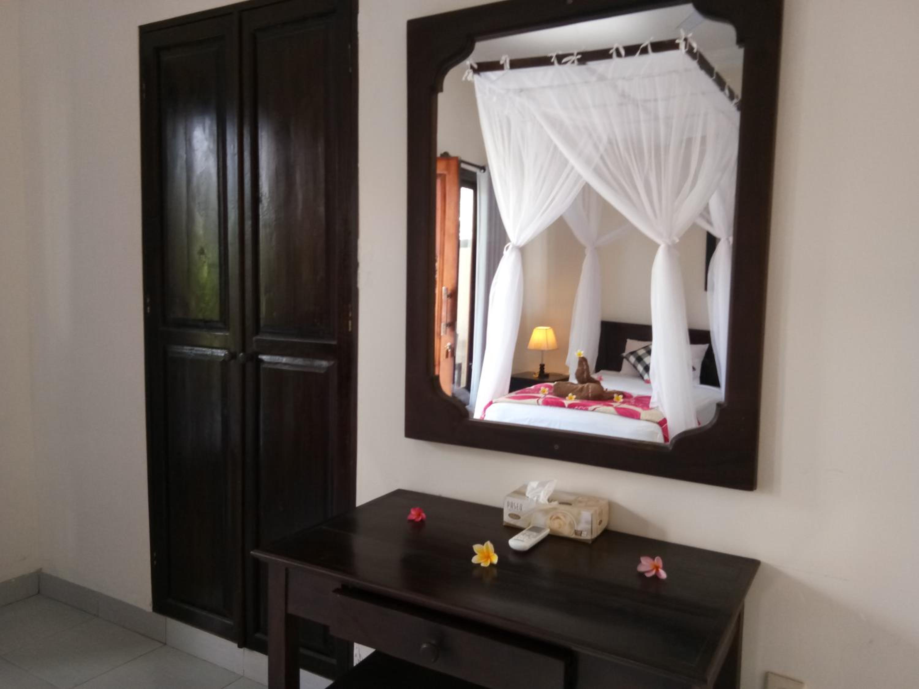 Standard King Room photo 1