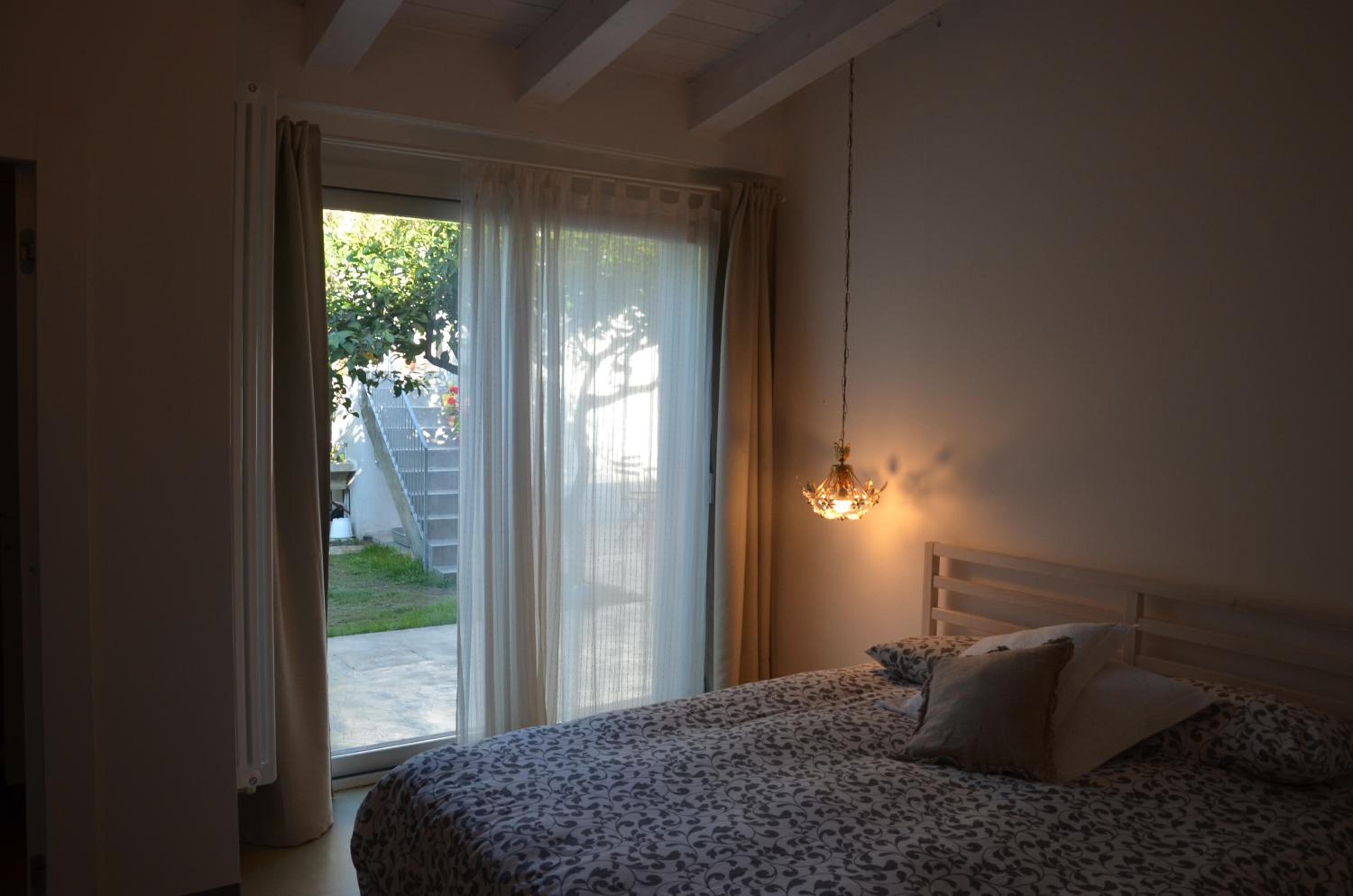Apartment With Garden View