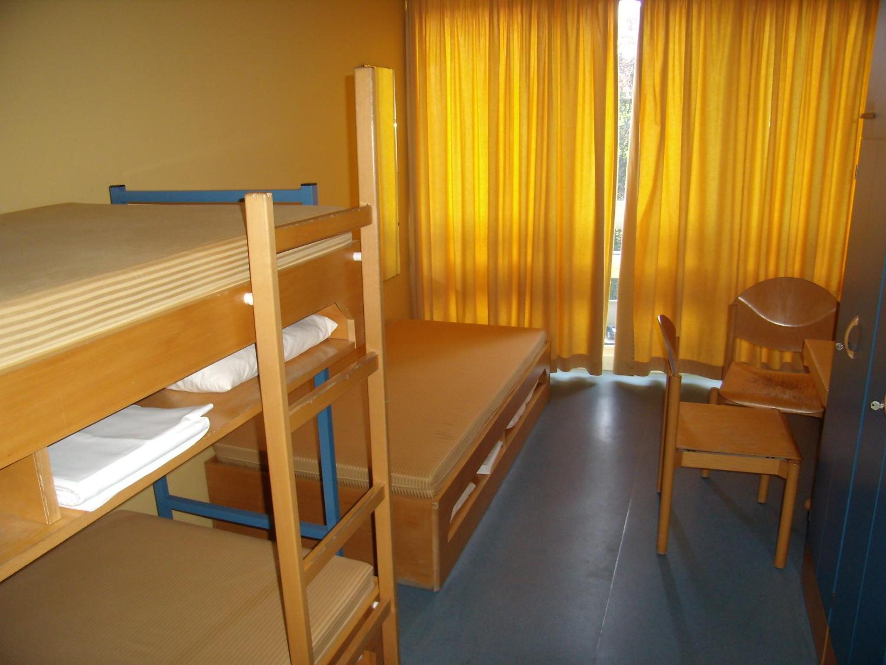 Triple Room with Shared Bathroom photo 3