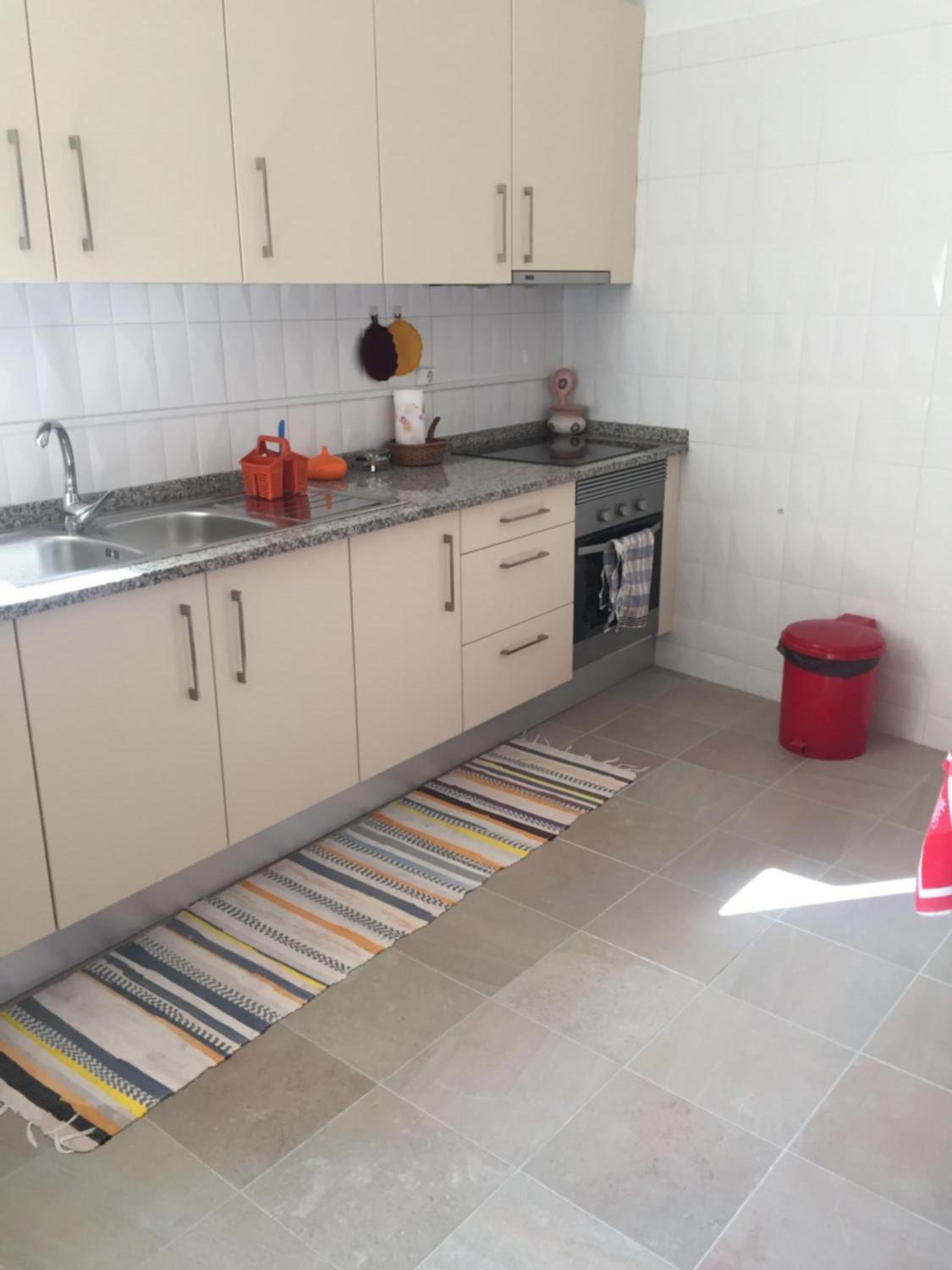 Standard Single Room with Shared Bathroom photo 2