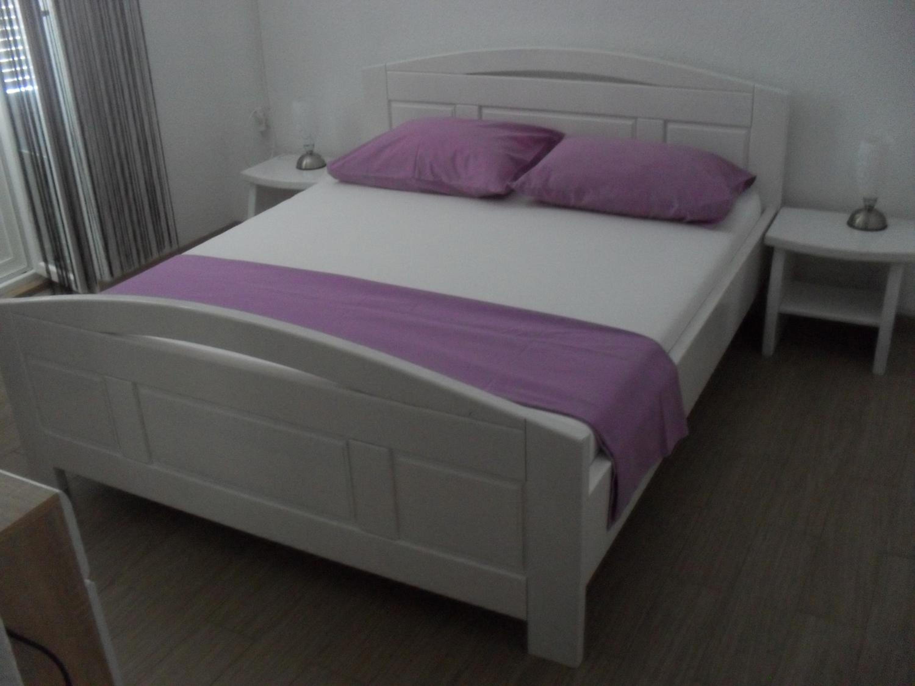 Double Room with Balcony - Photo 6