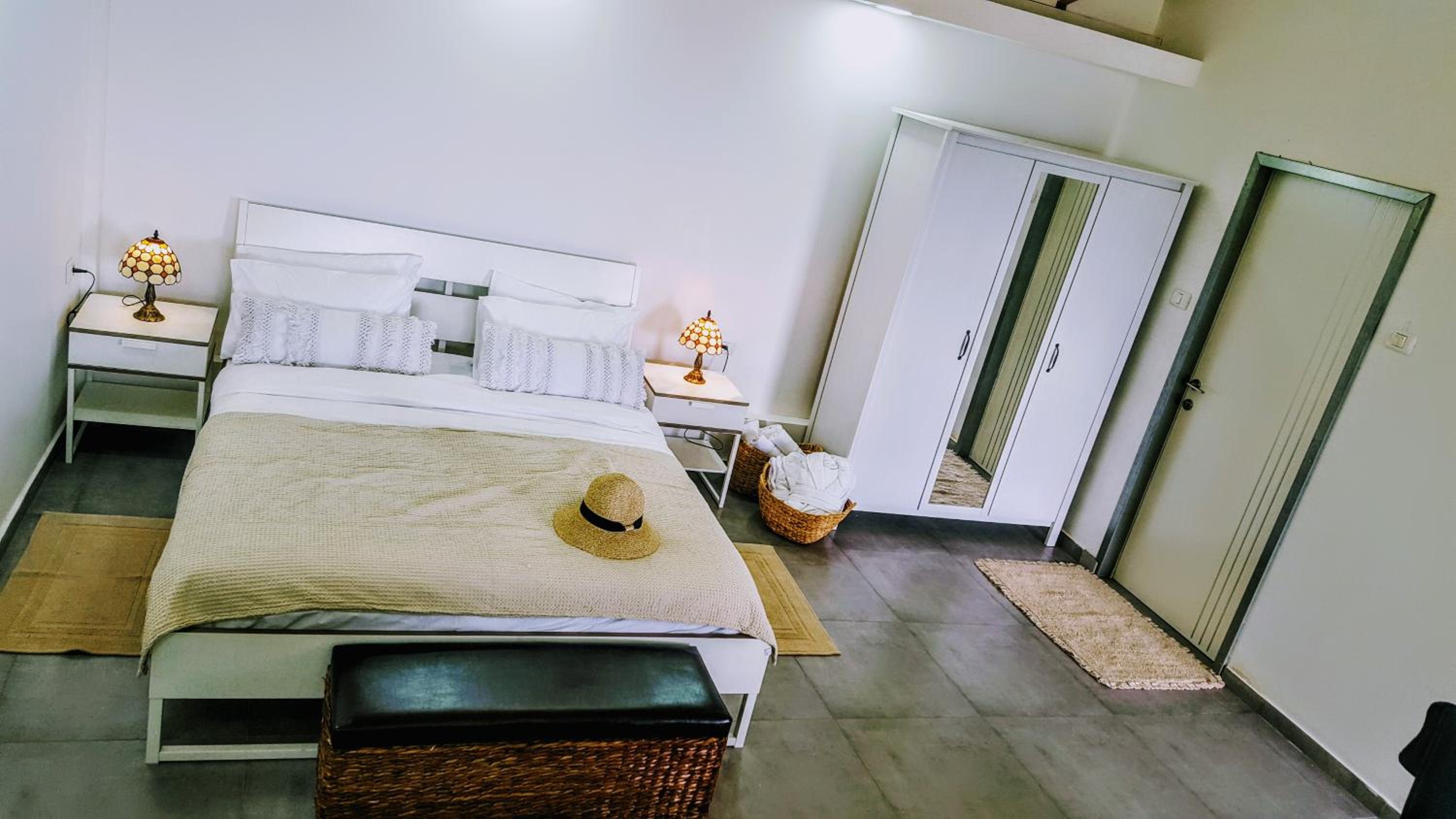One-Bedroom Suite - Photo 23
