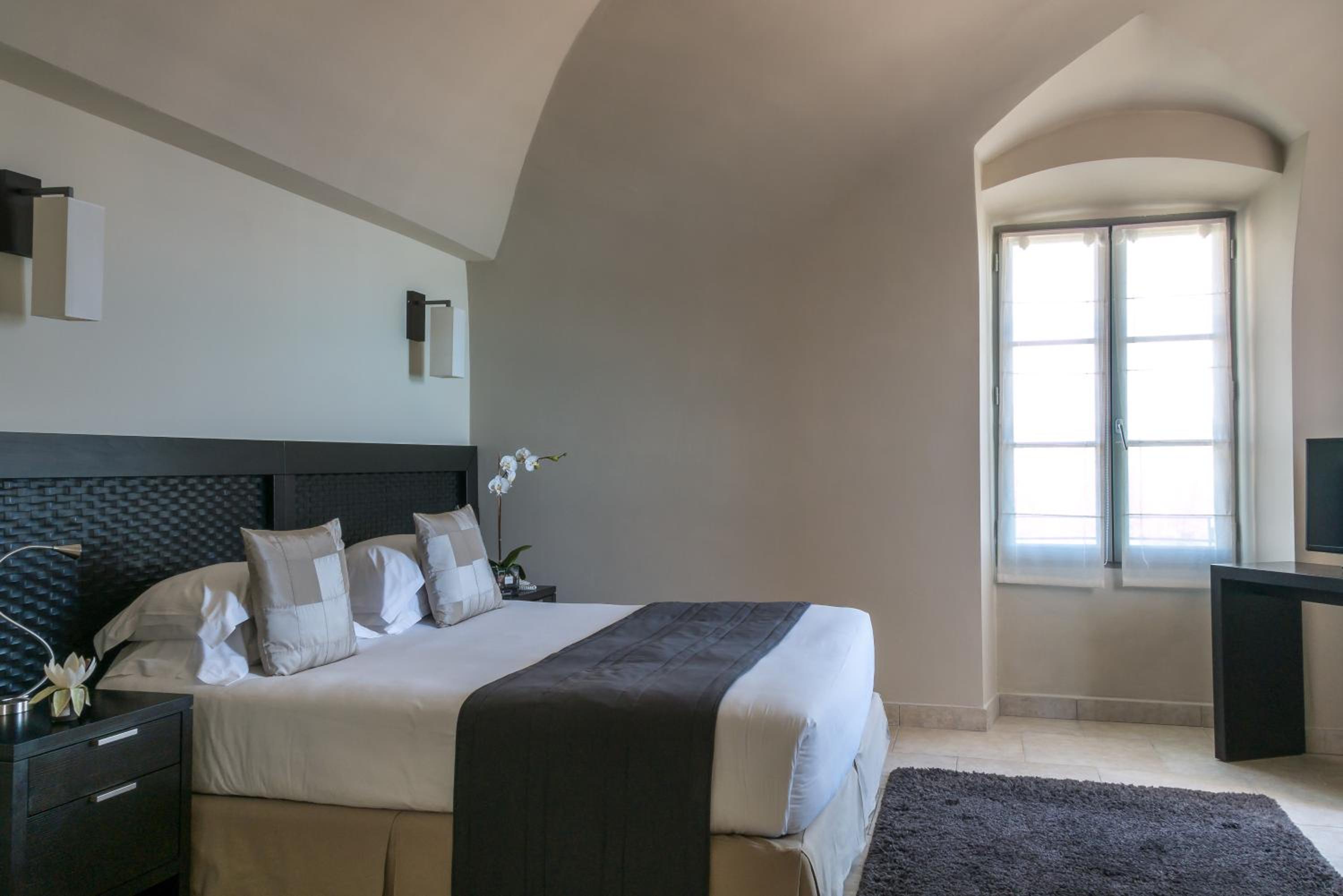 Prestige Suite - Photo 2