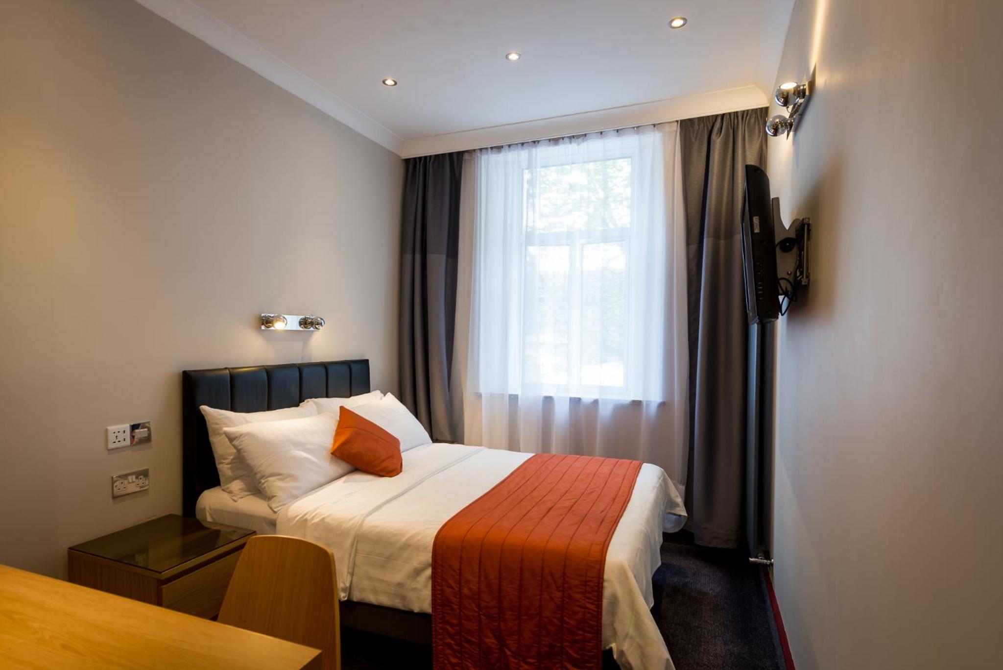 En-Suite Double Room photo 1