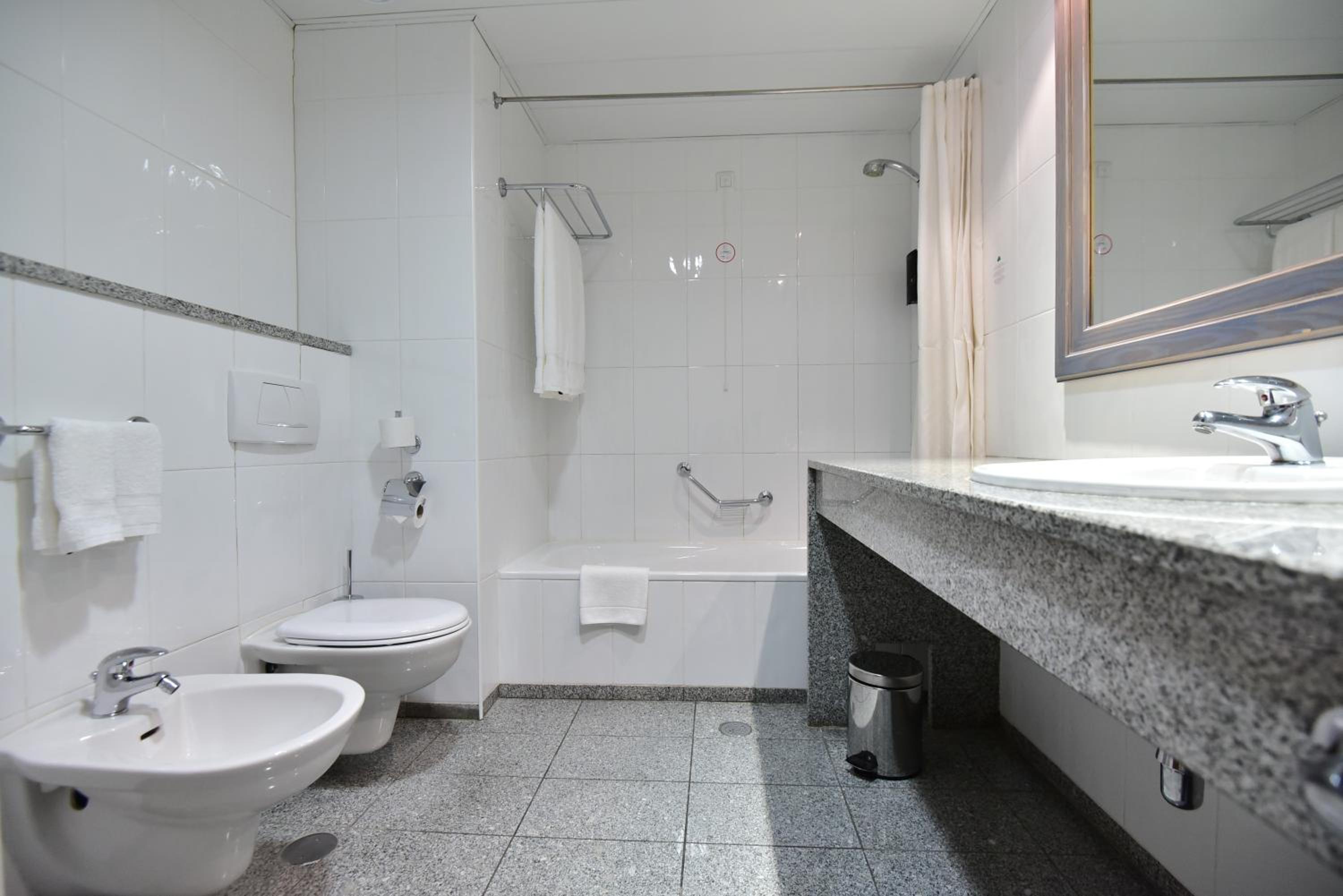 Family Suite thumbnail 6