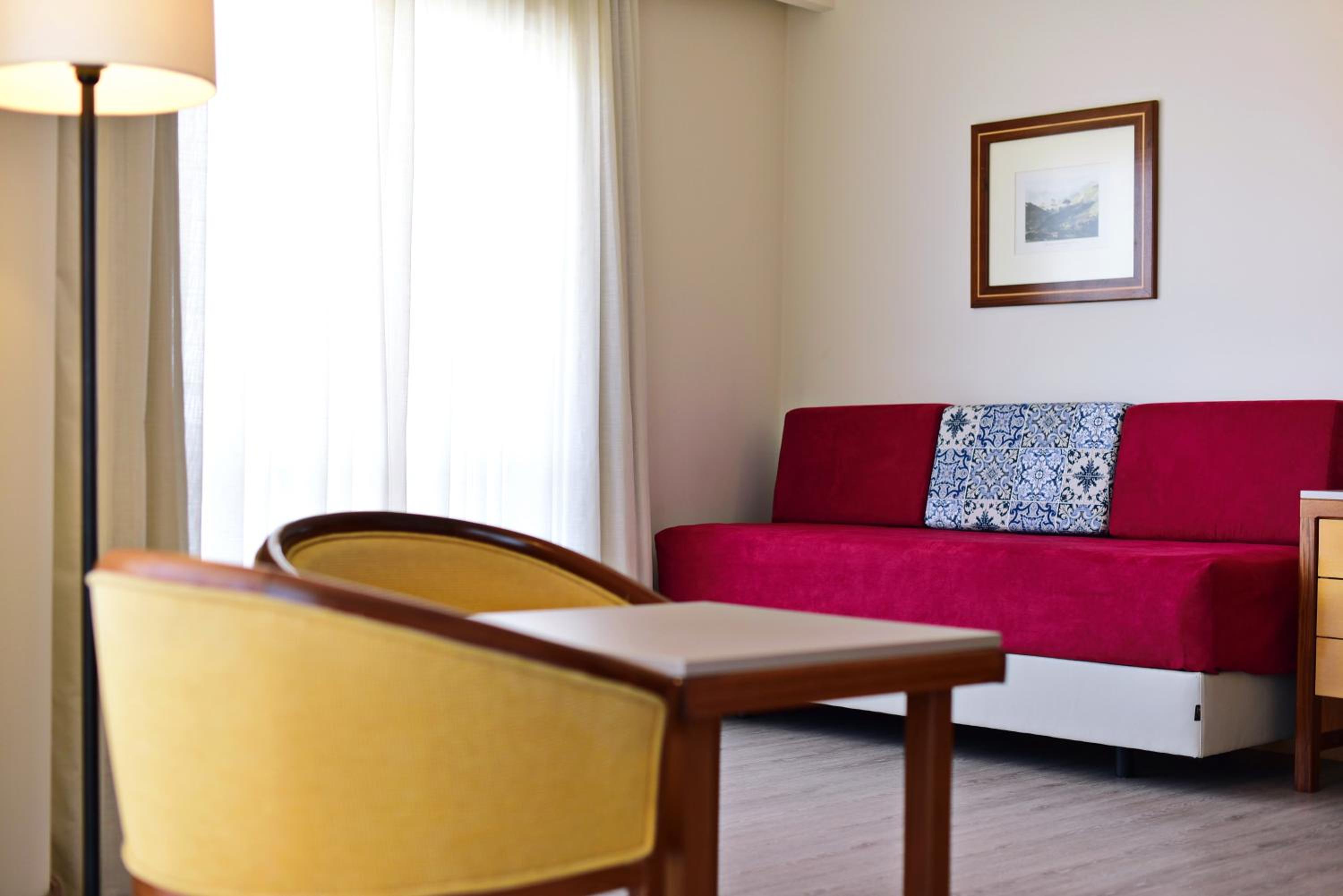 Premium Family Room