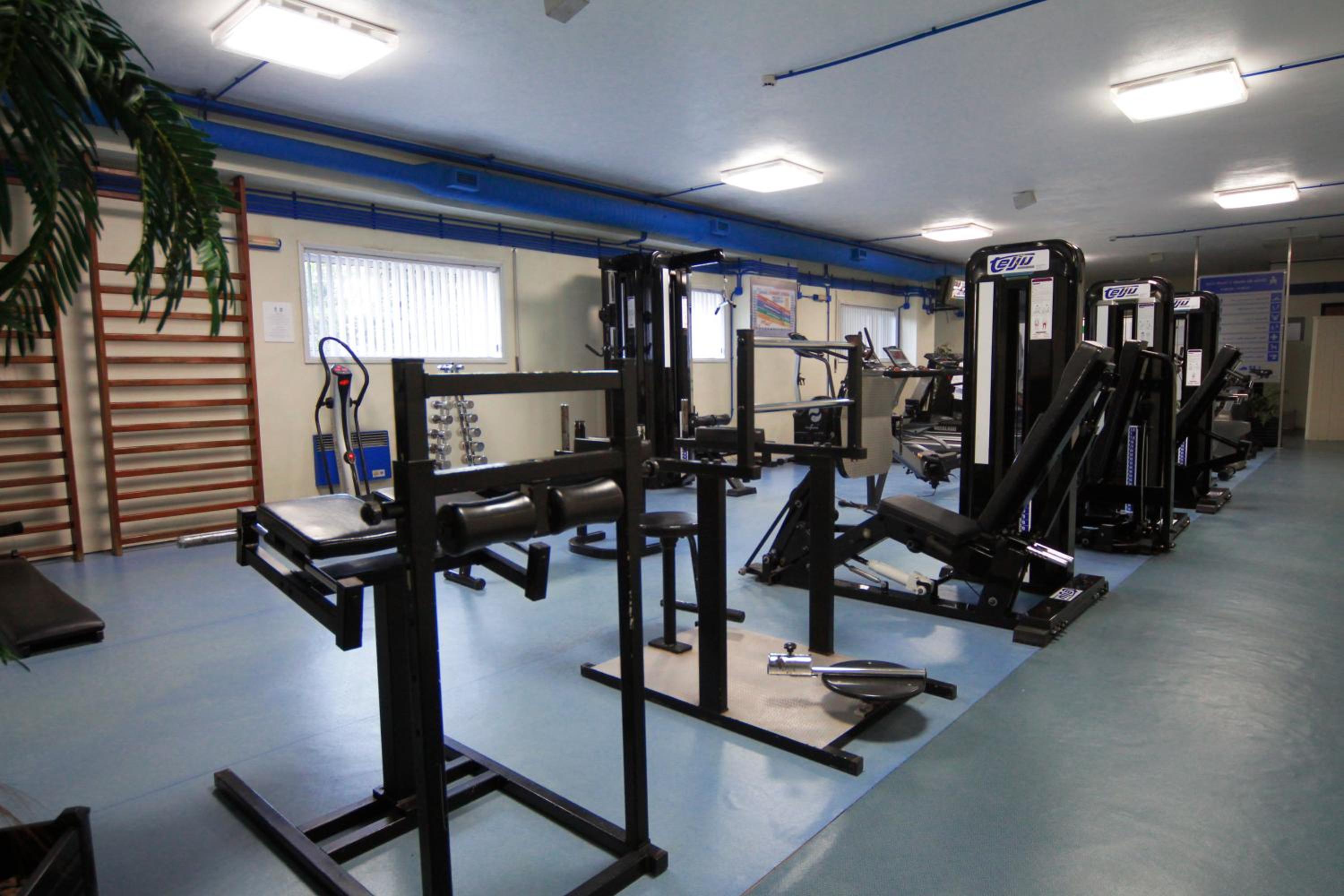 Twin Room with Free Health Club Access - Photo 5