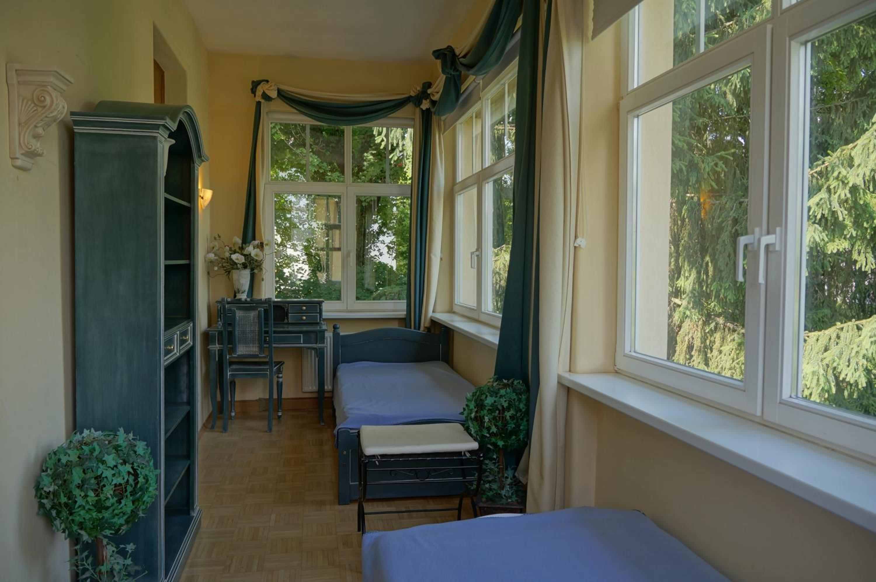 Suite - Photo 22