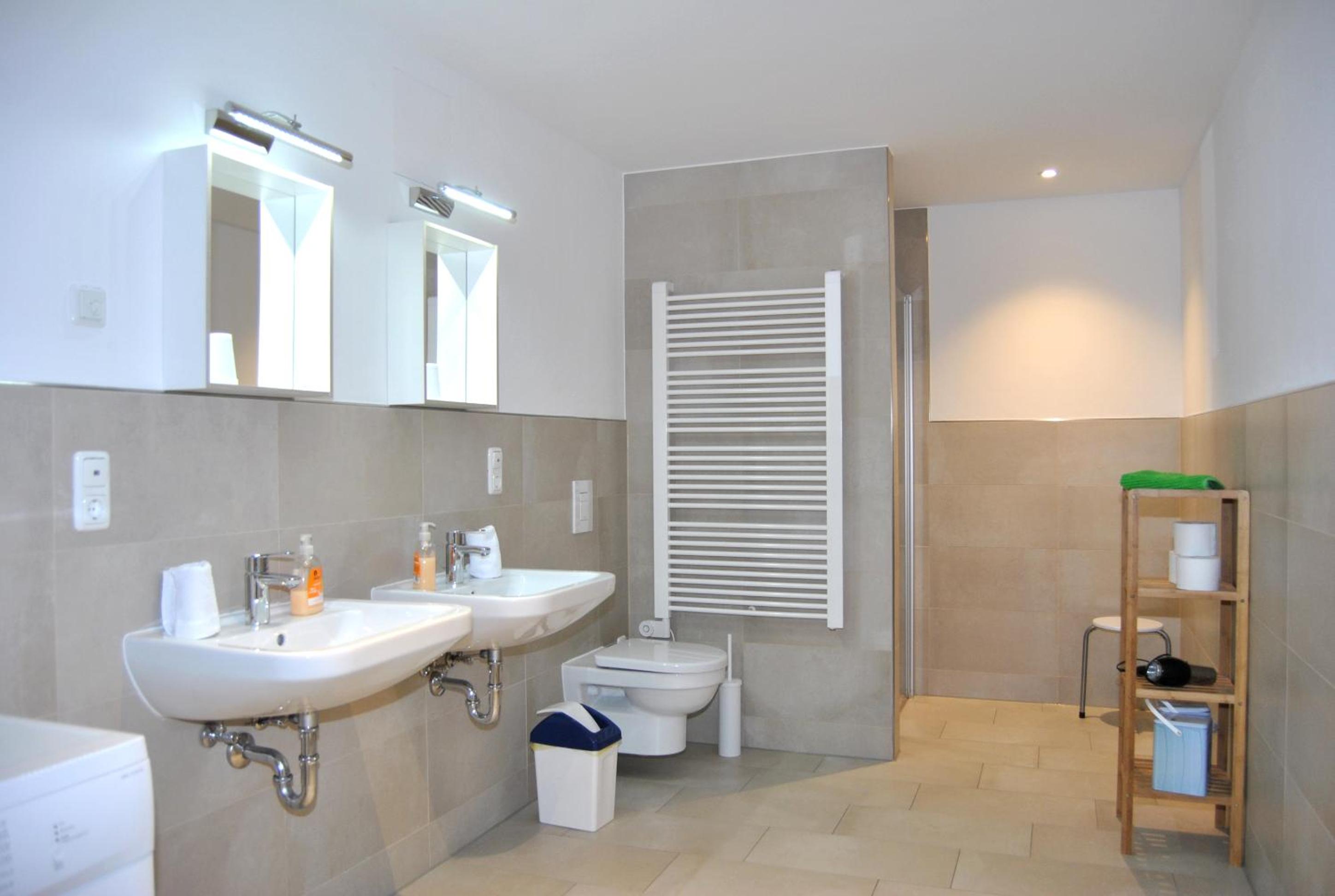 Two-Bedroom Apartment with Terrace photo 2