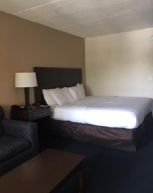 King Room with Sofa Bed - Smoking - Photo 1