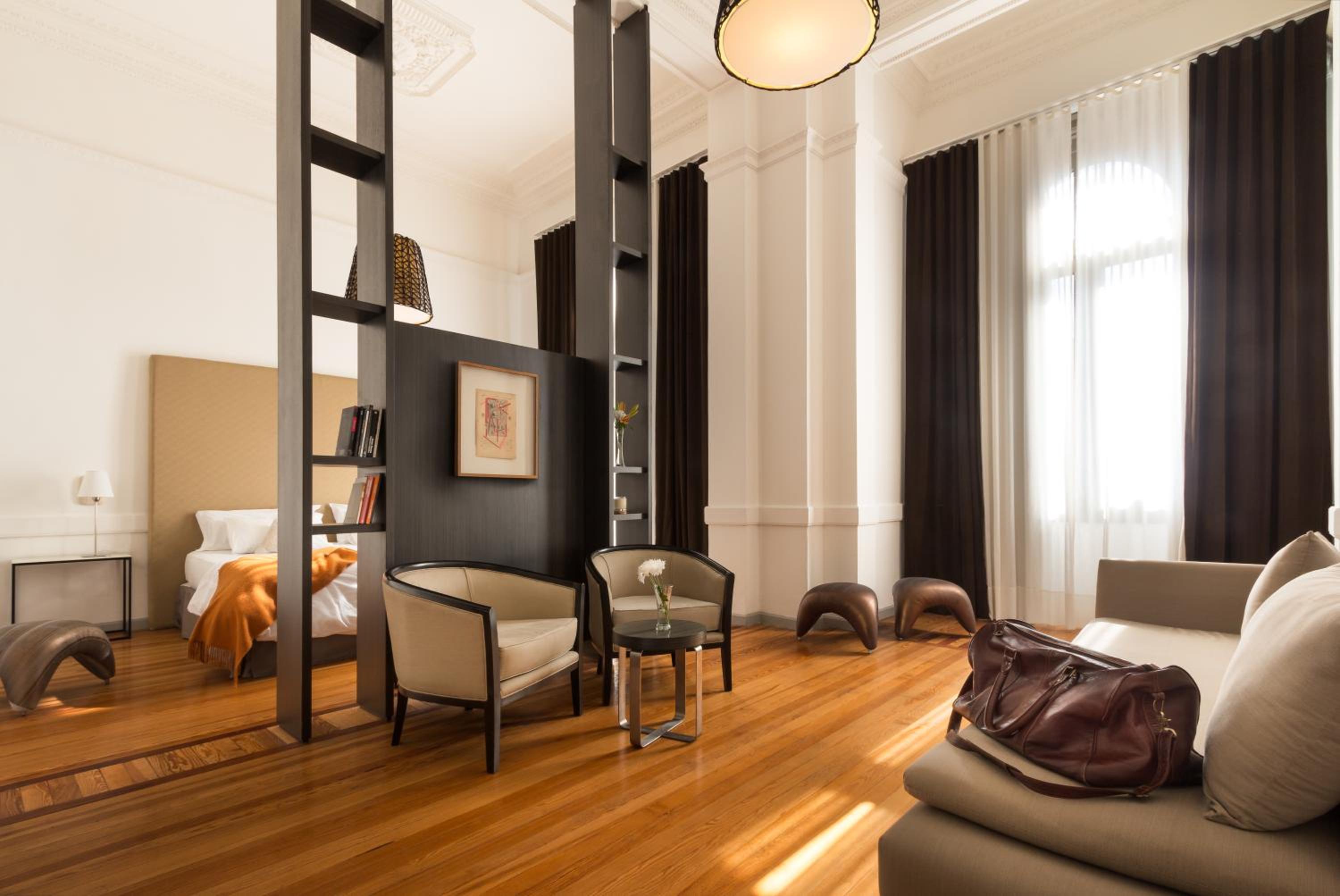 Business King or Twin Room - Non-Smoking - Photo 4