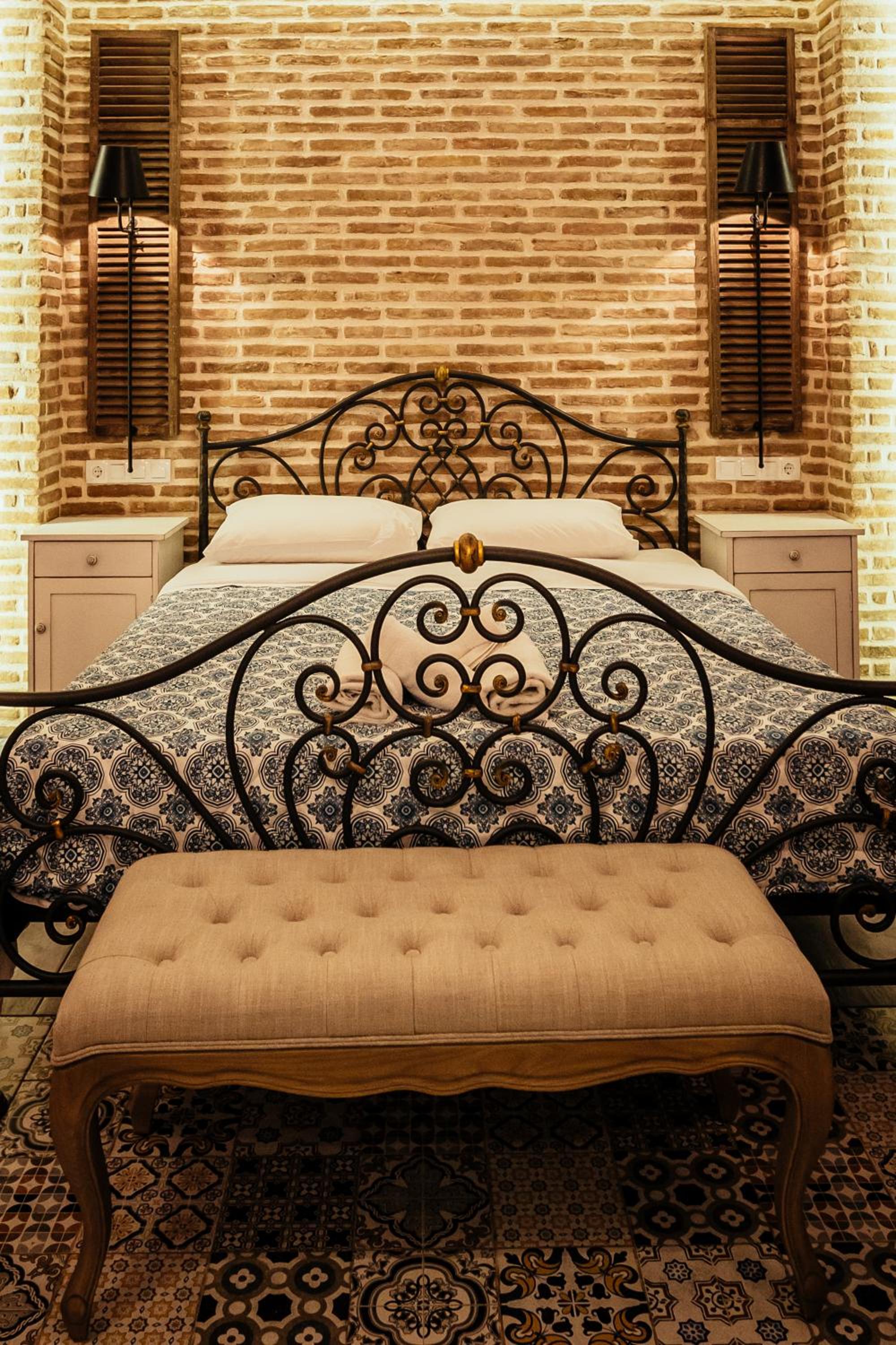 Deluxe Double Room with City View - Building B - Photo 25