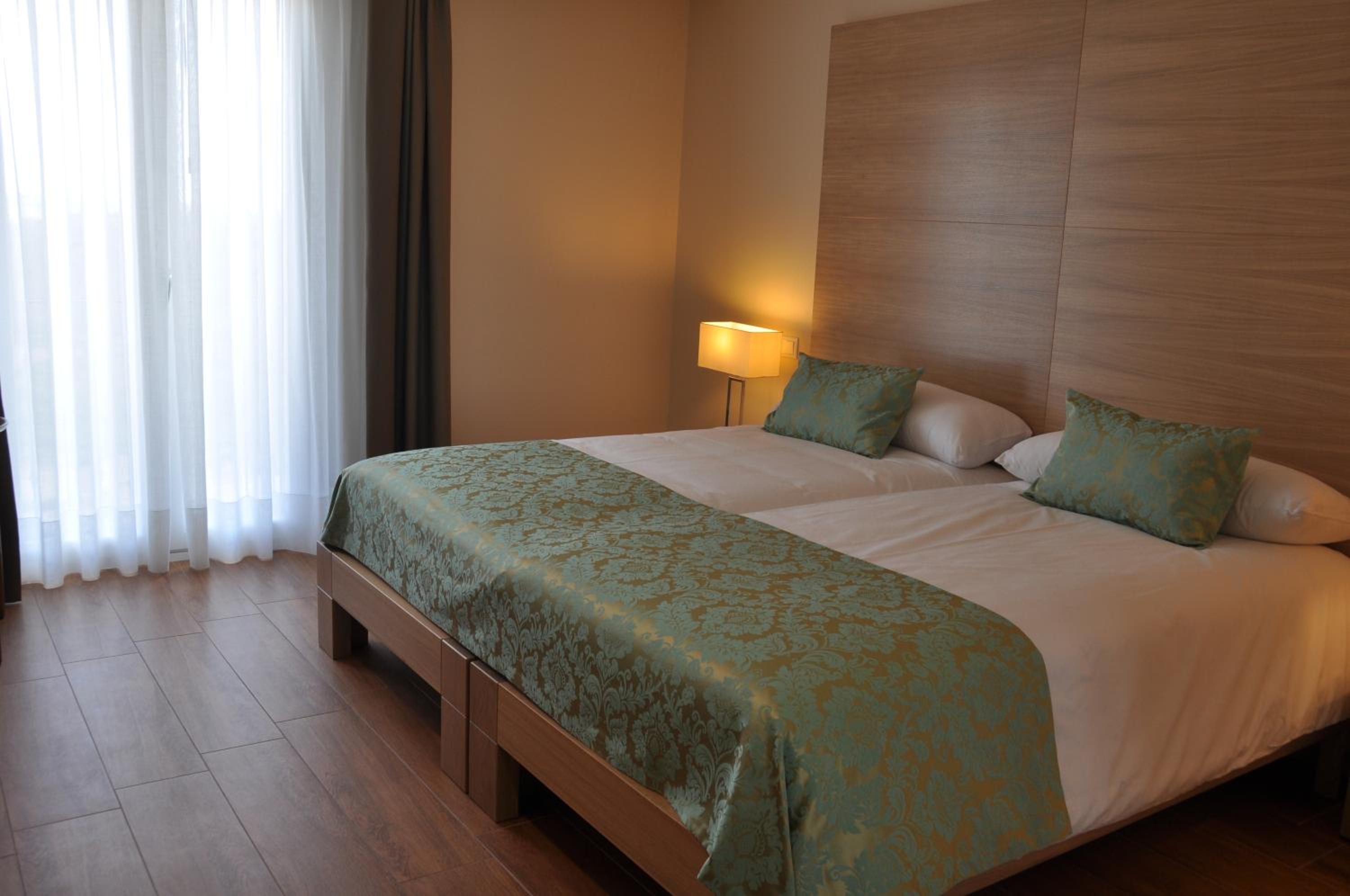 Habitación Doble con Vista al Campo