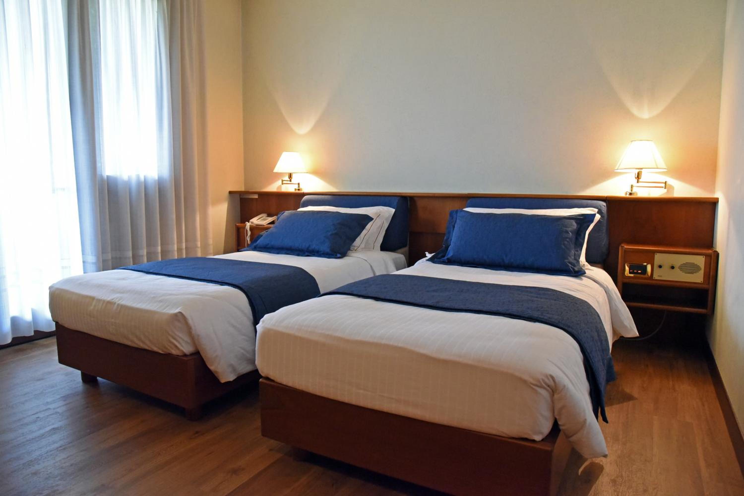 Superior Twin Room photo 3