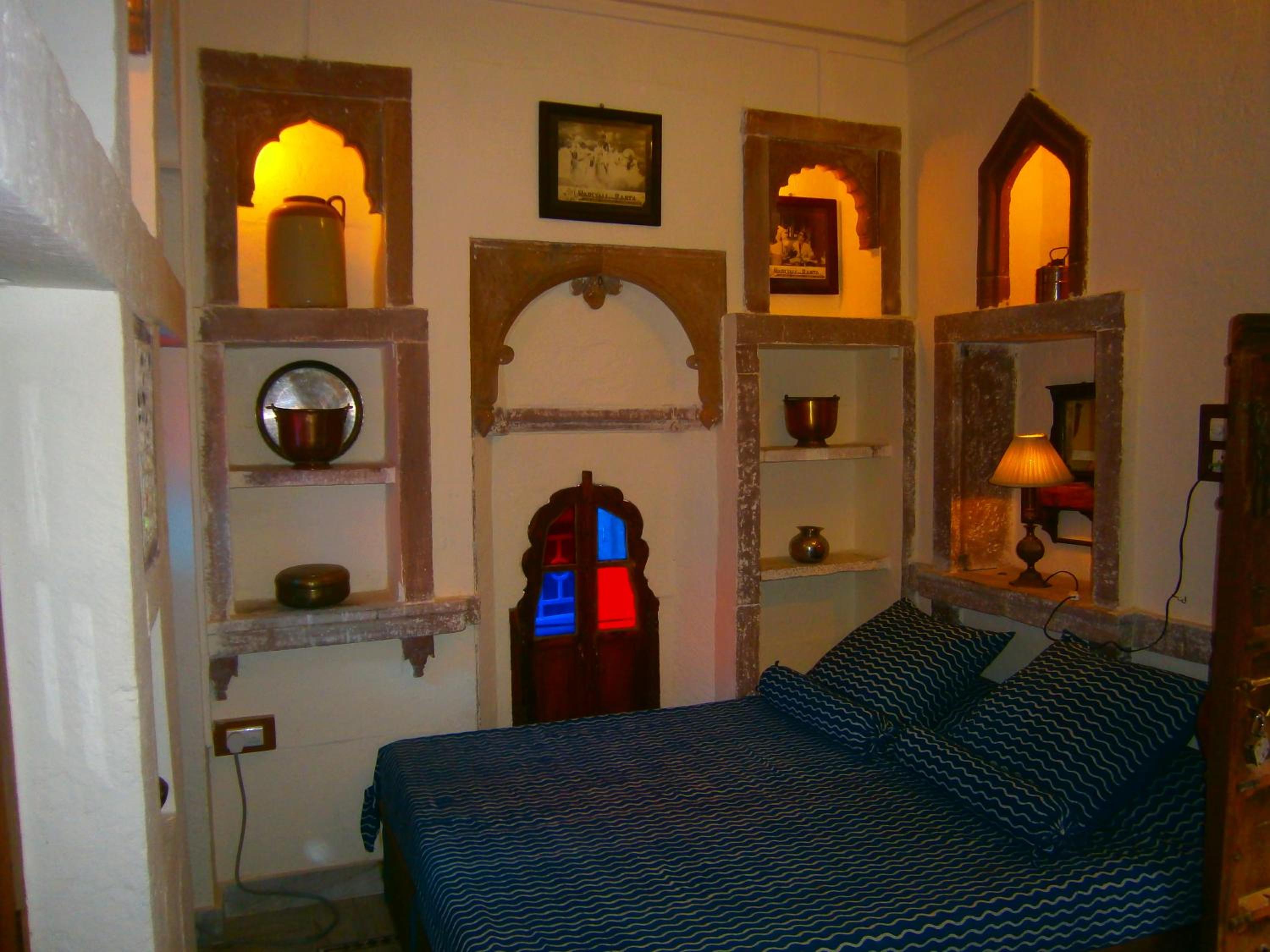 Junior Suite with Balcony - Photo 8